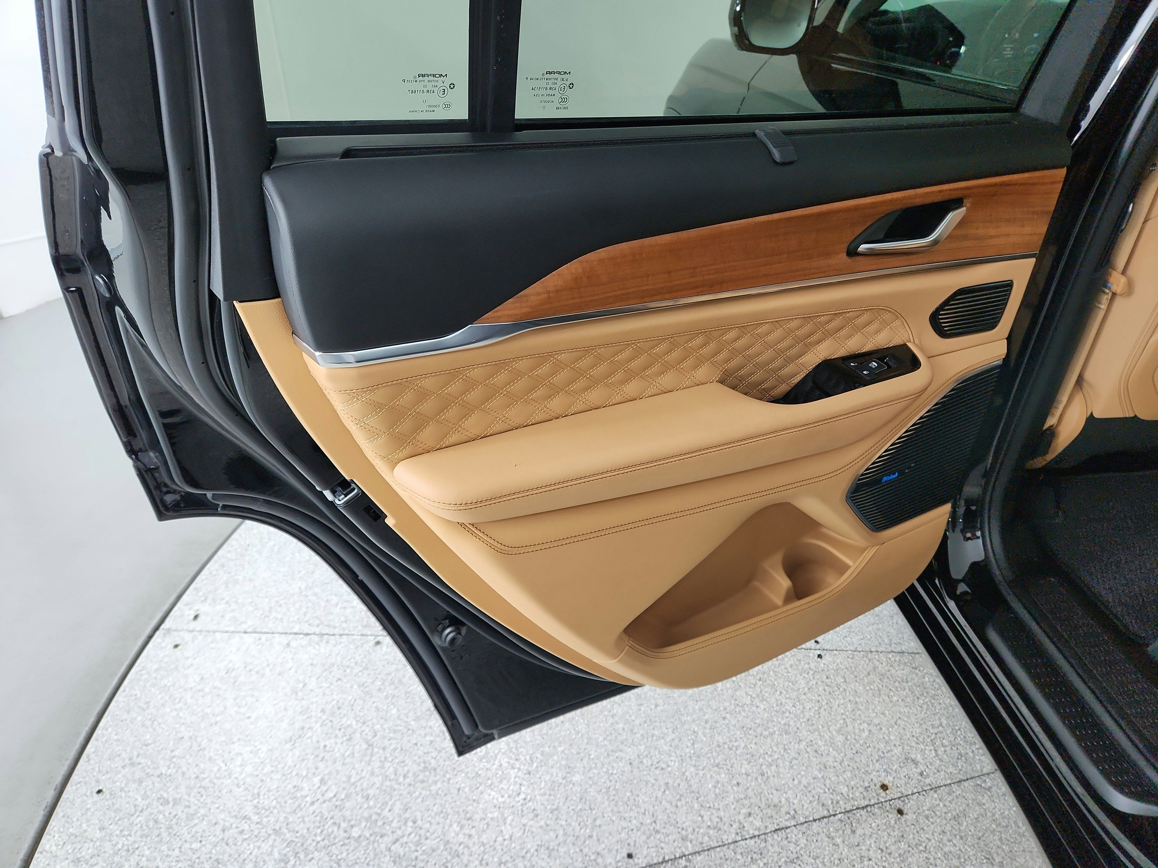 2023 Jeep Grand Cherokee L Summit Reserve 4x4