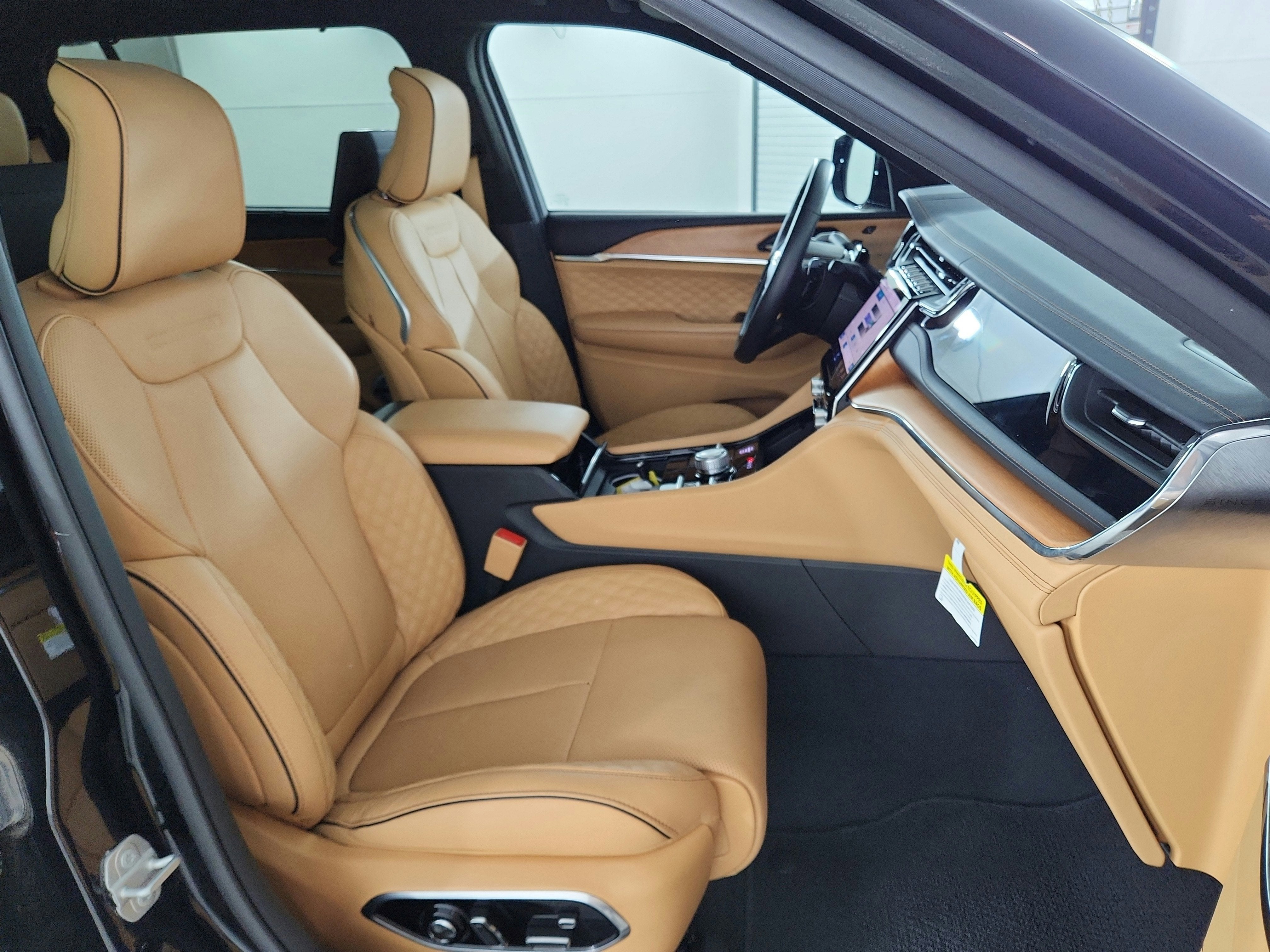 2023 Jeep Grand Cherokee L Summit Reserve 4x4