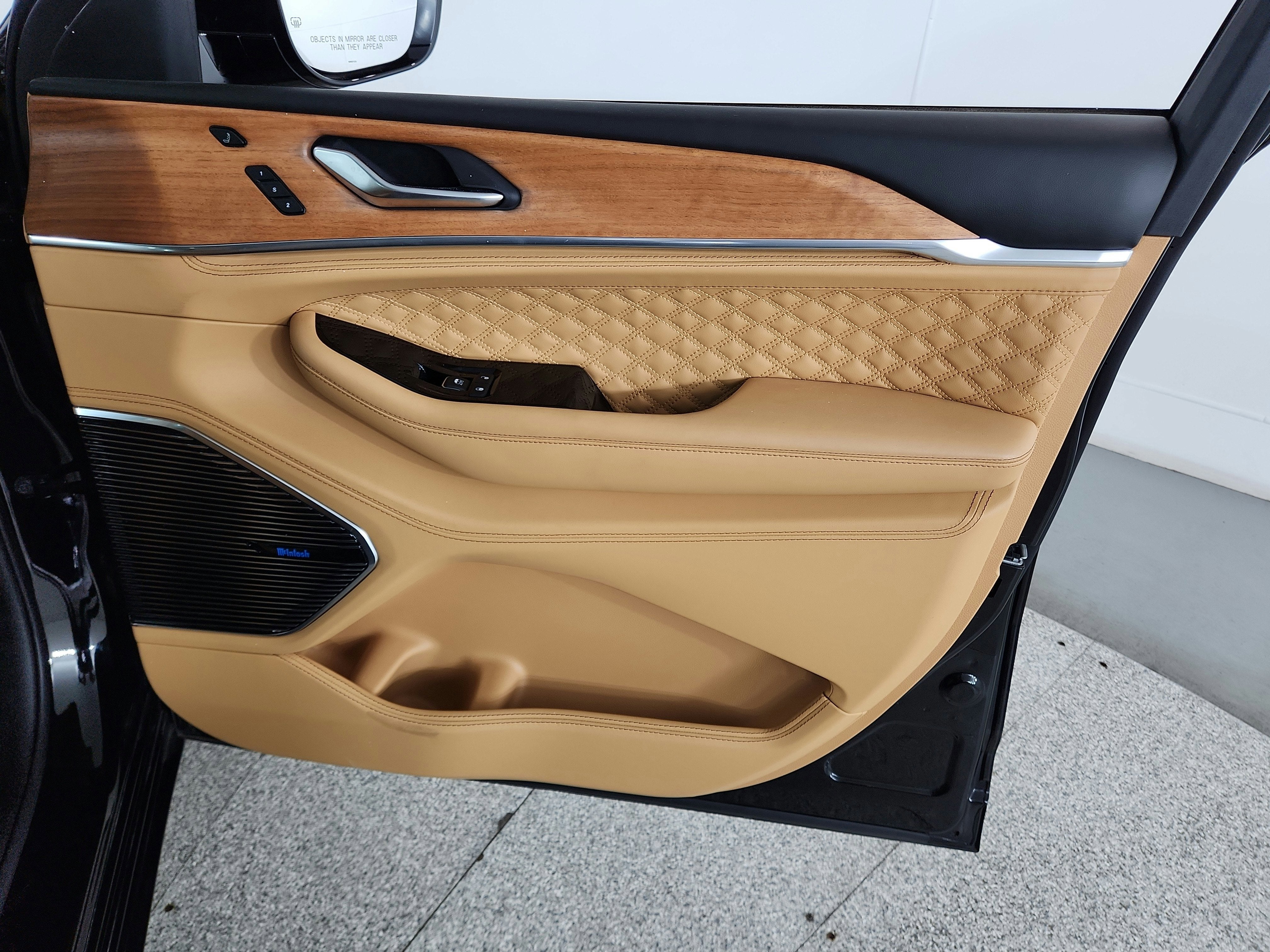2023 Jeep Grand Cherokee L Summit Reserve 4x4