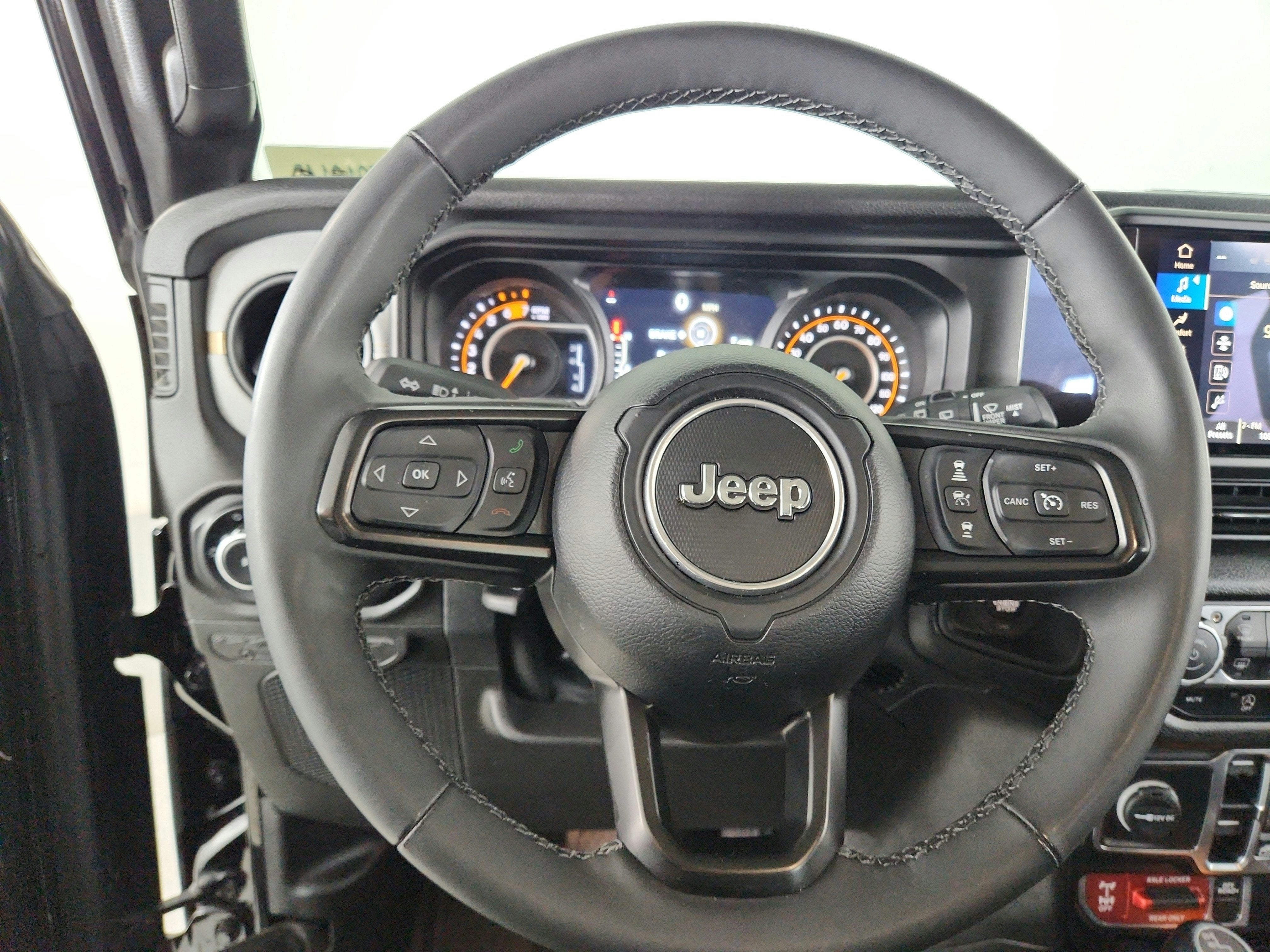 2025 Jeep Wrangler 4-Door Willys 4x4