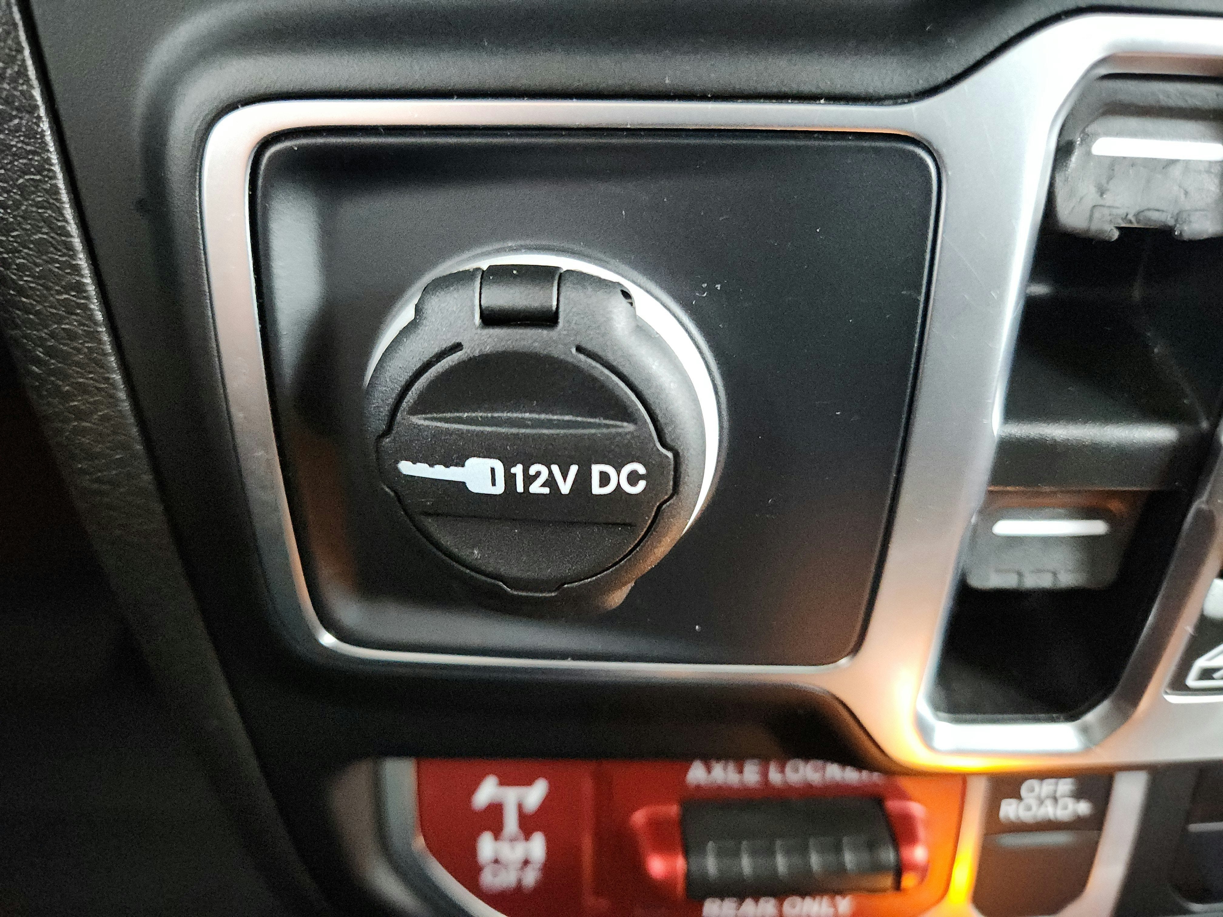 2025 Jeep Wrangler 4-Door Willys 4x4