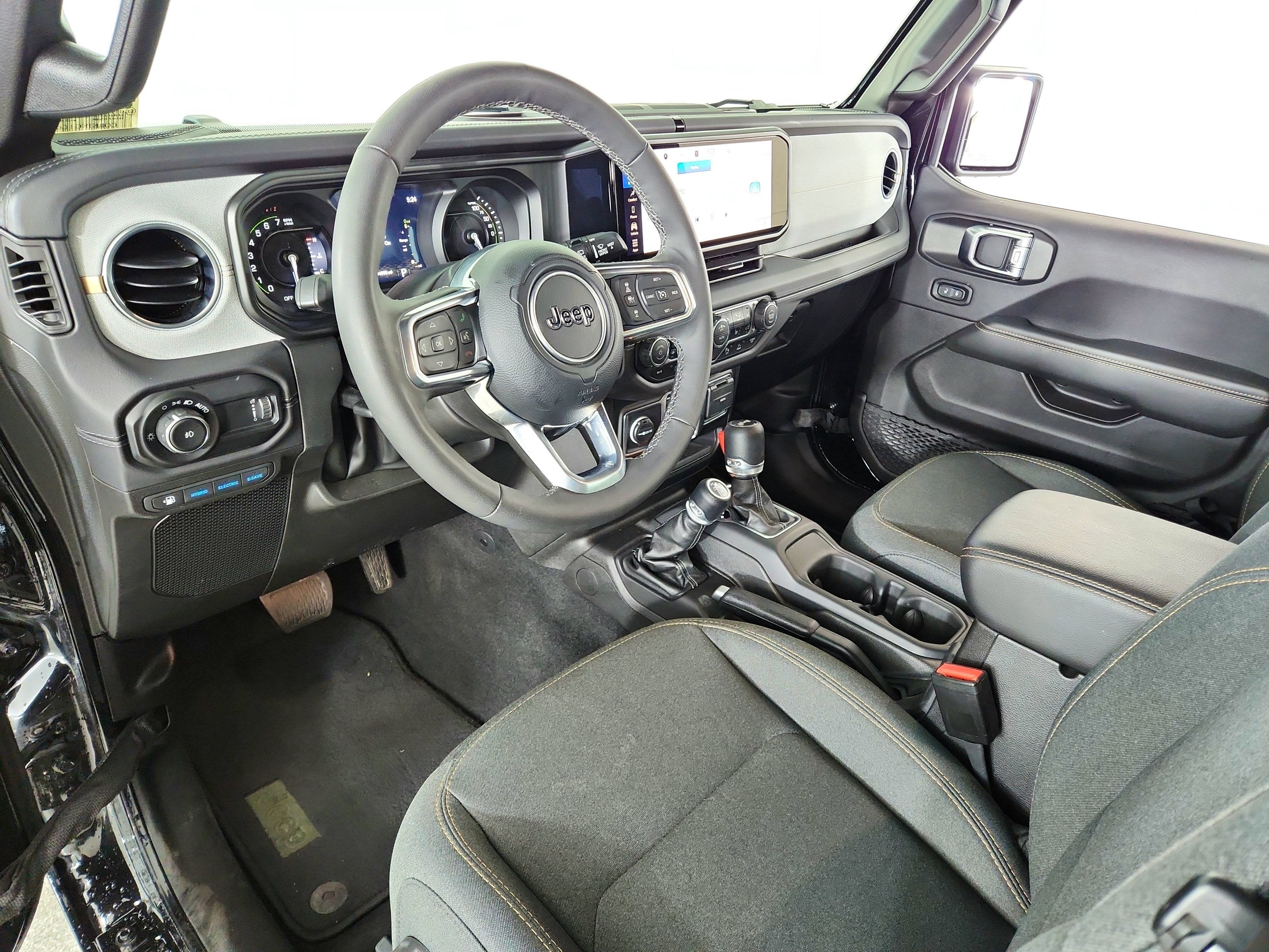 2025 Jeep Wrangler 4xe Sahara 4xe