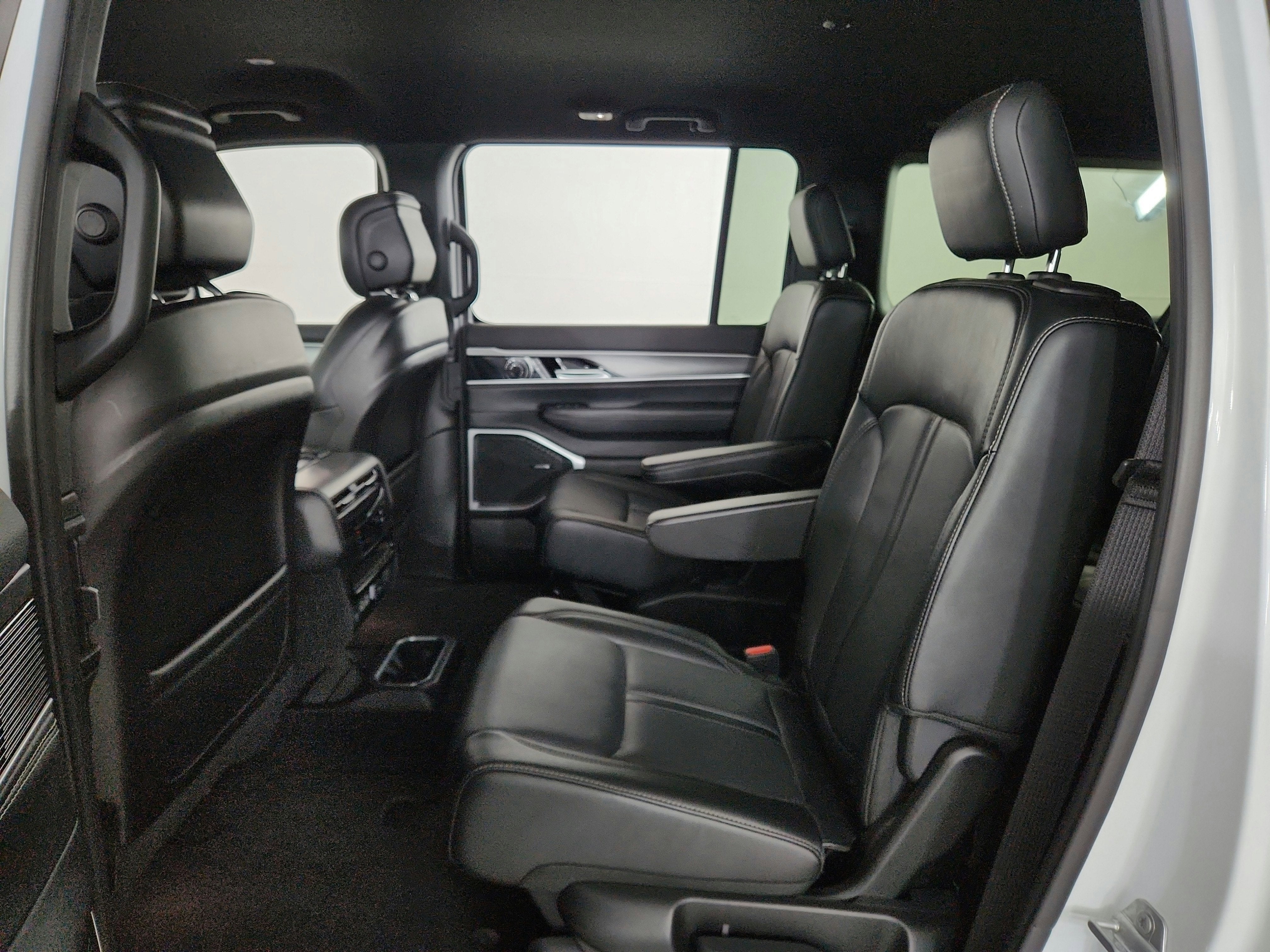 2025 Jeep Wagoneer L Series II 4x4