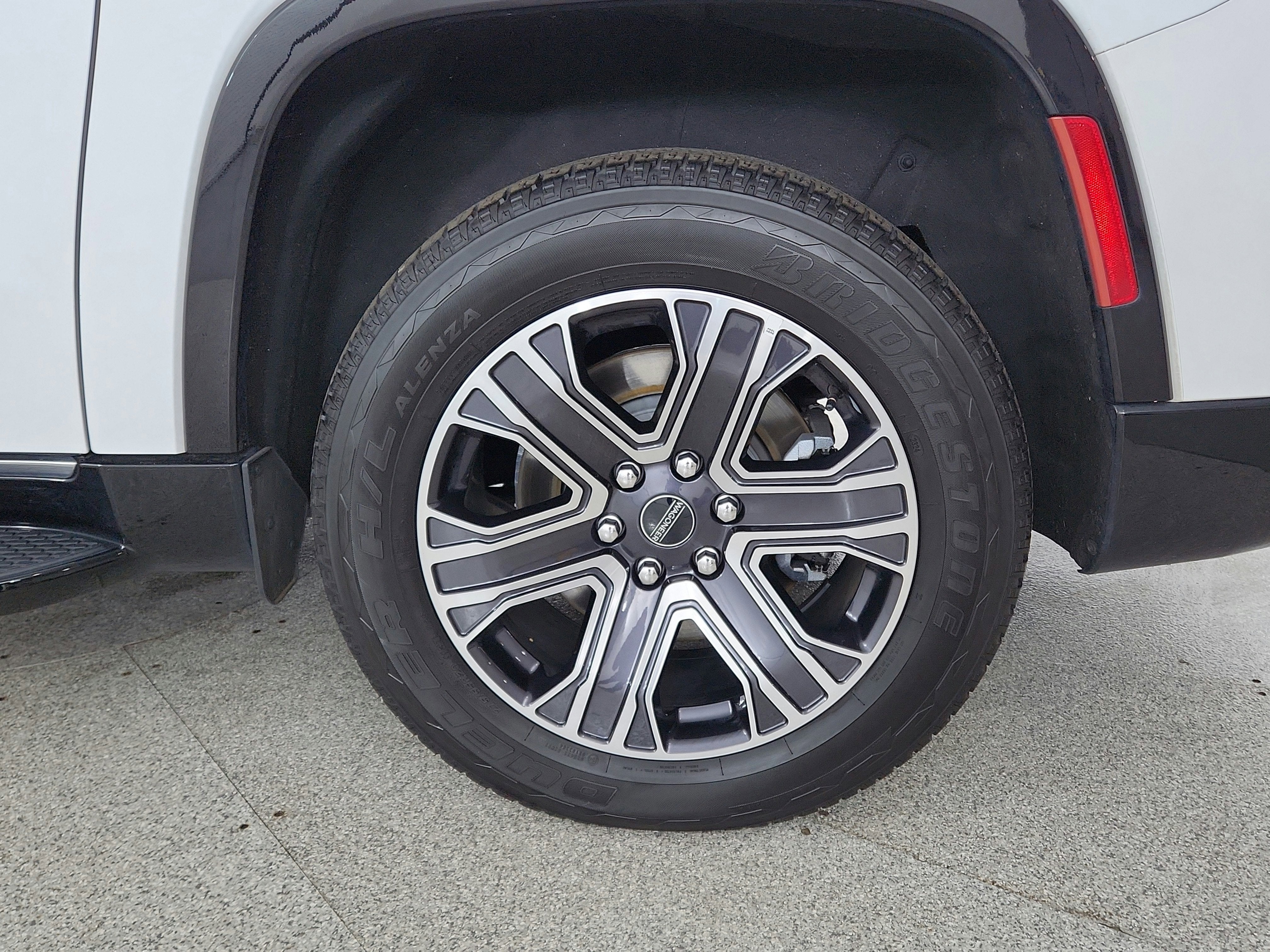 2025 Jeep Wagoneer L Series II 4x4