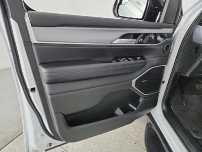 2025 Jeep Wagoneer L Series II 4x4