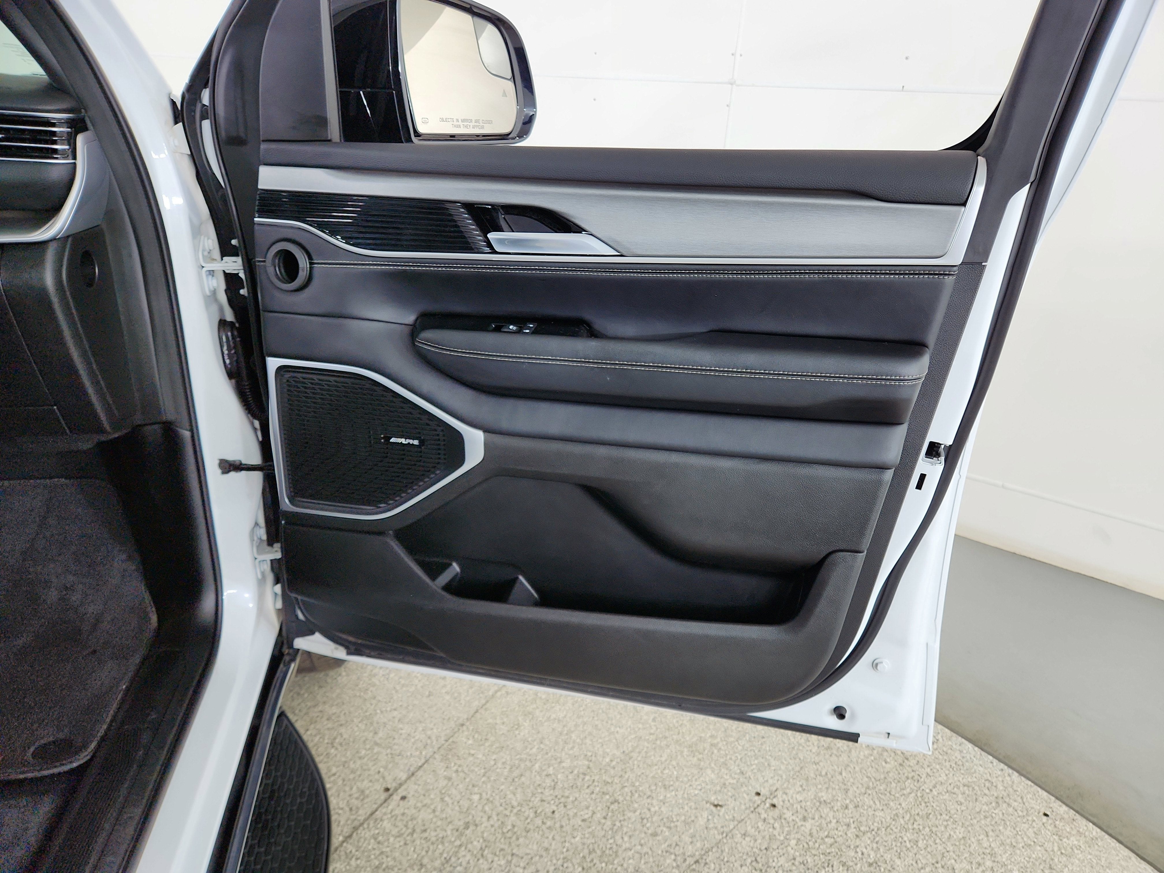 2025 Jeep Wagoneer L Series II 4x4