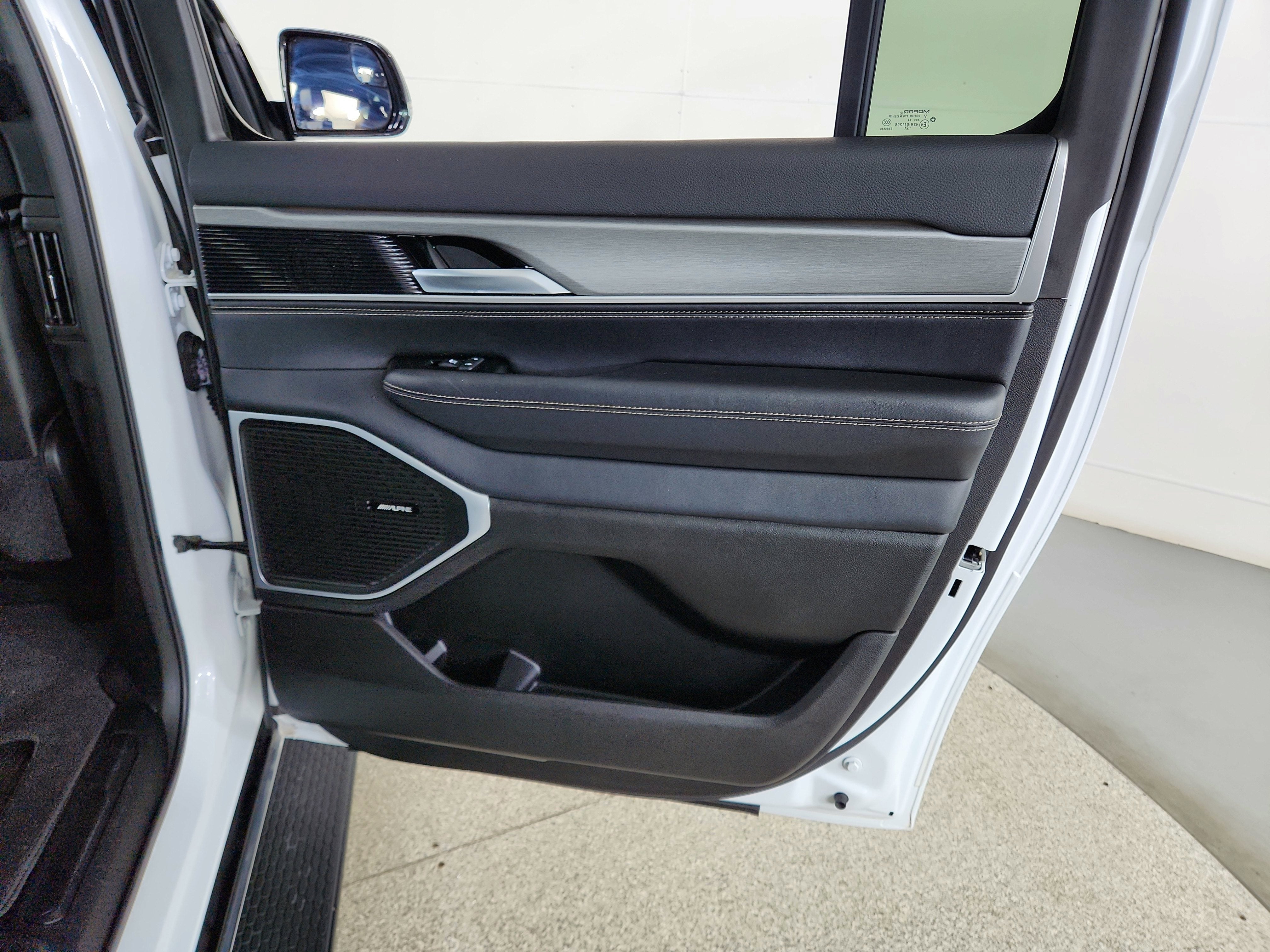 2025 Jeep Wagoneer L Series II 4x4