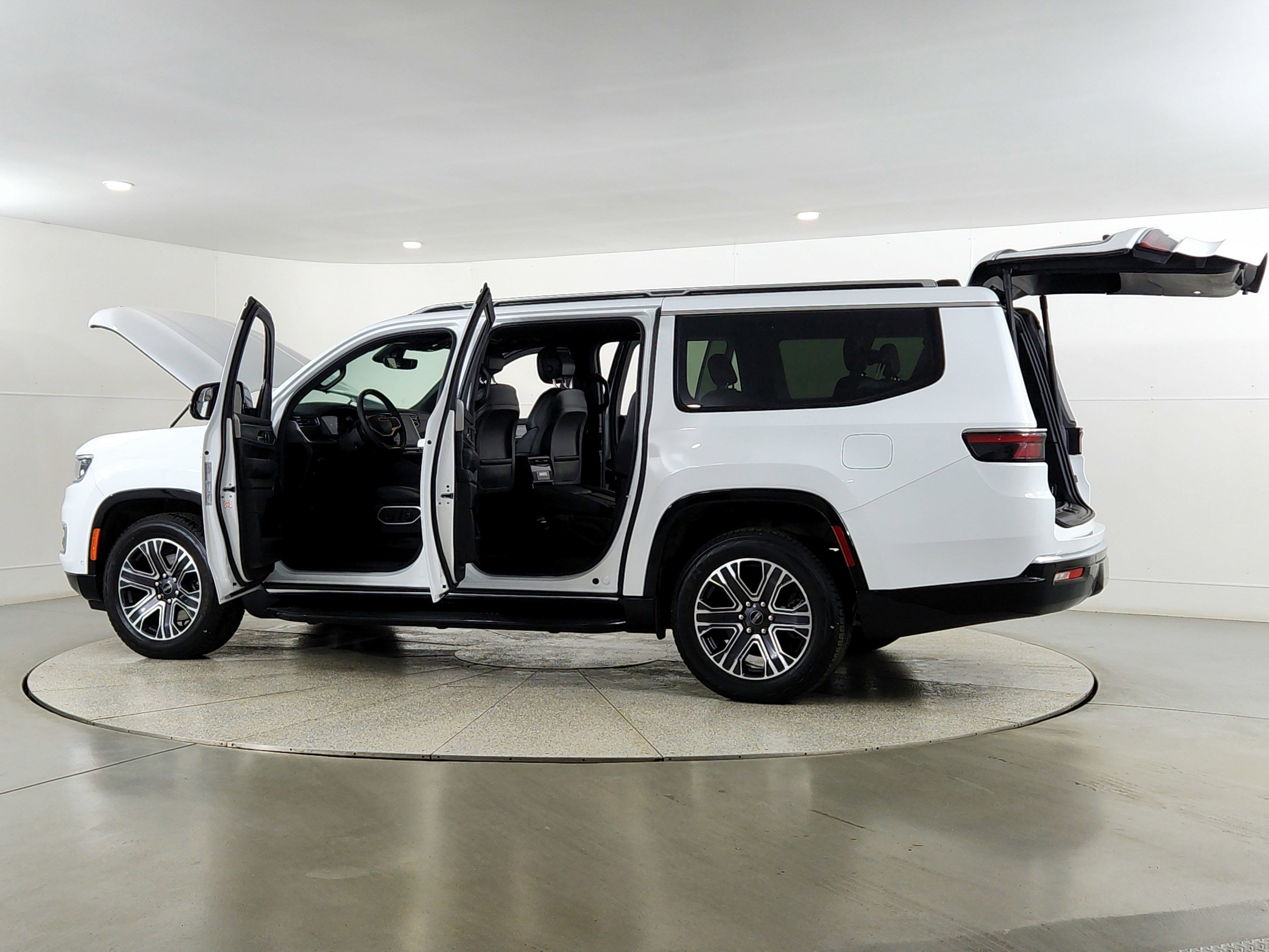 2025 Jeep Wagoneer L Series II 4x4