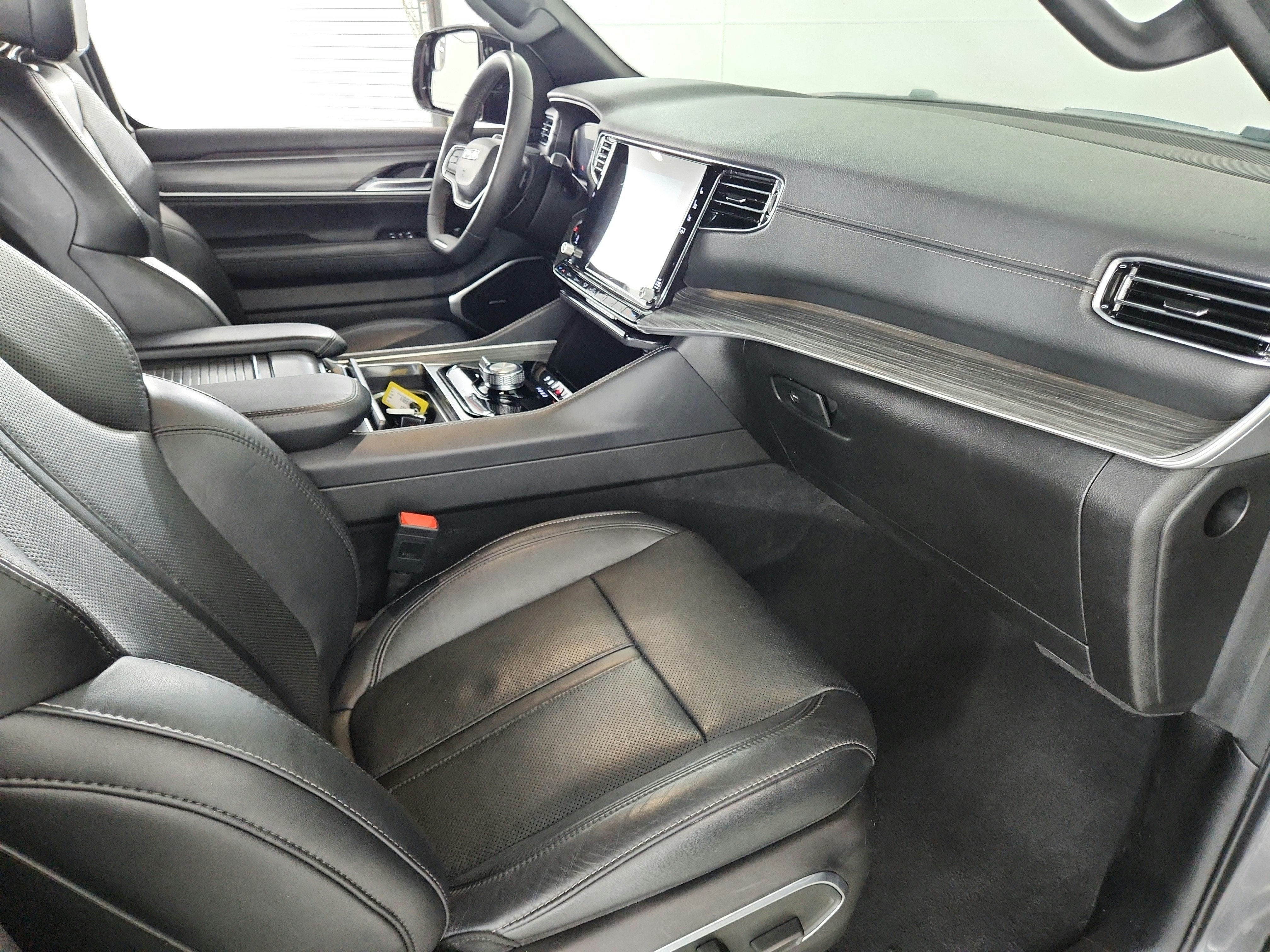 2024 Jeep Wagoneer L Series II 4x4
