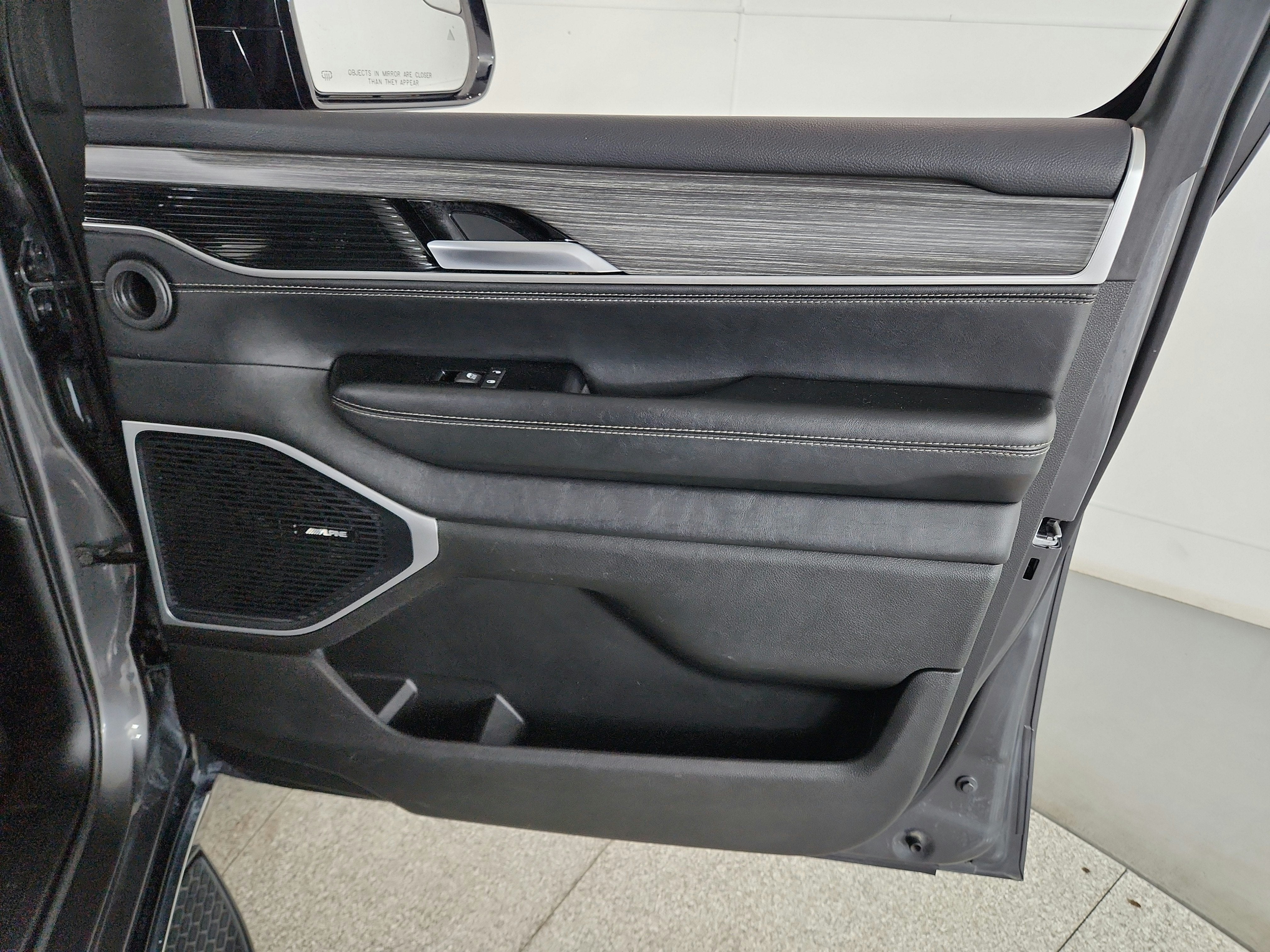 2024 Jeep Wagoneer L Series II 4x4