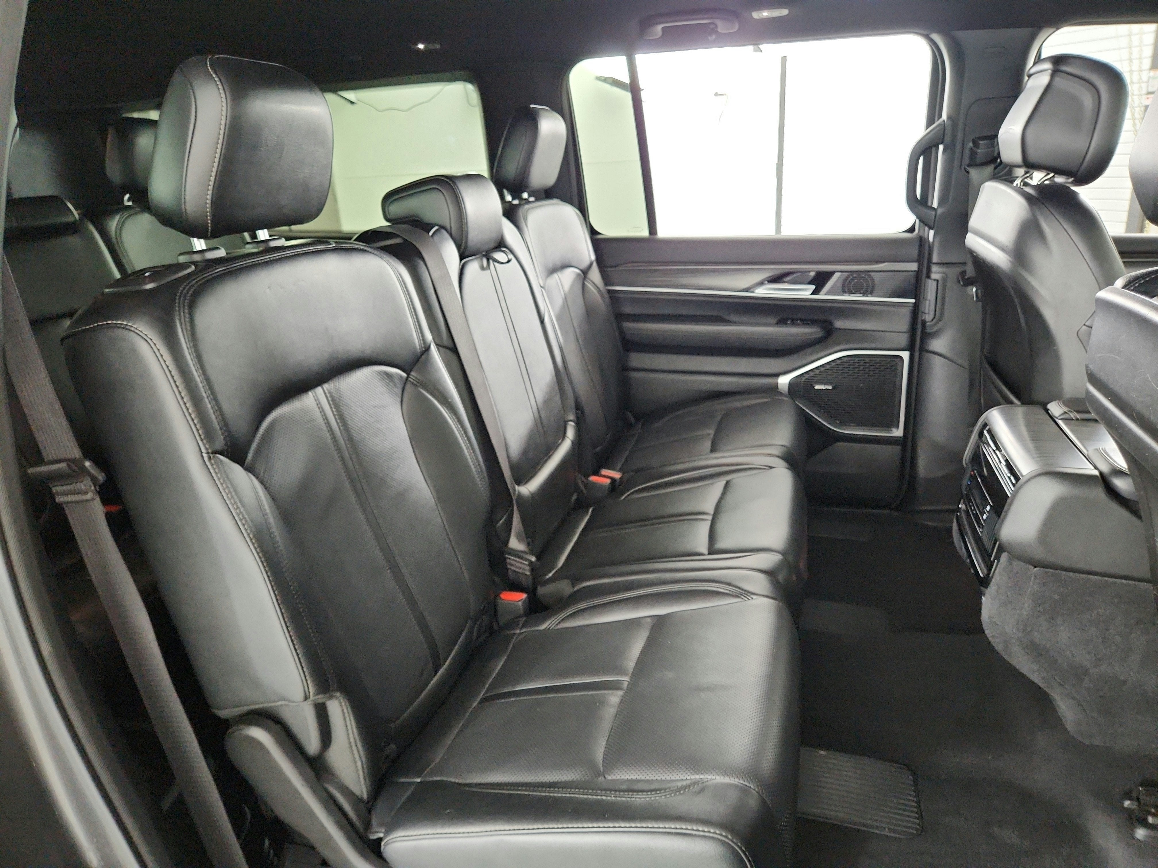 2024 Jeep Wagoneer L Series II 4x4