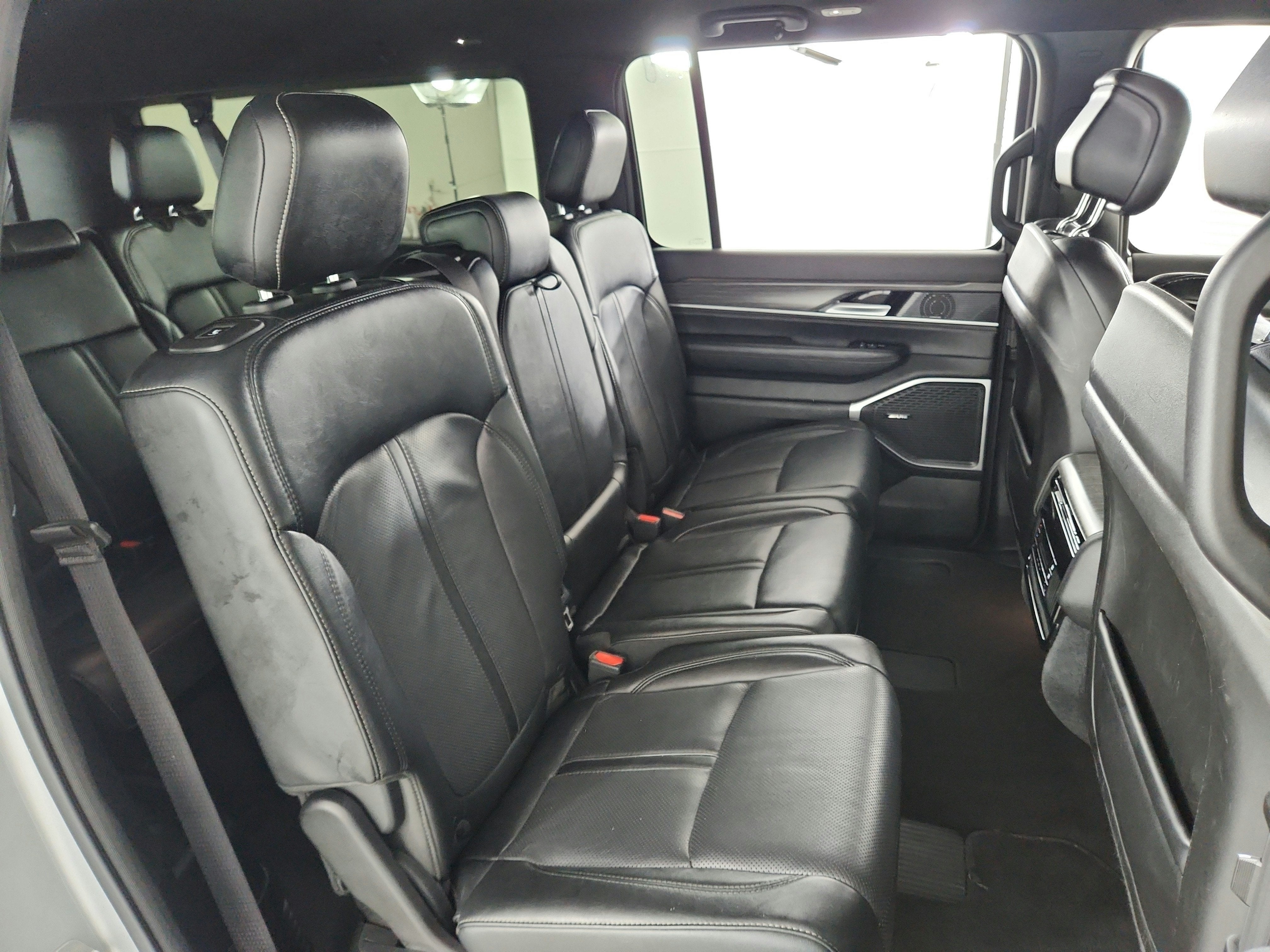 2024 Jeep Wagoneer L Series II 4x4