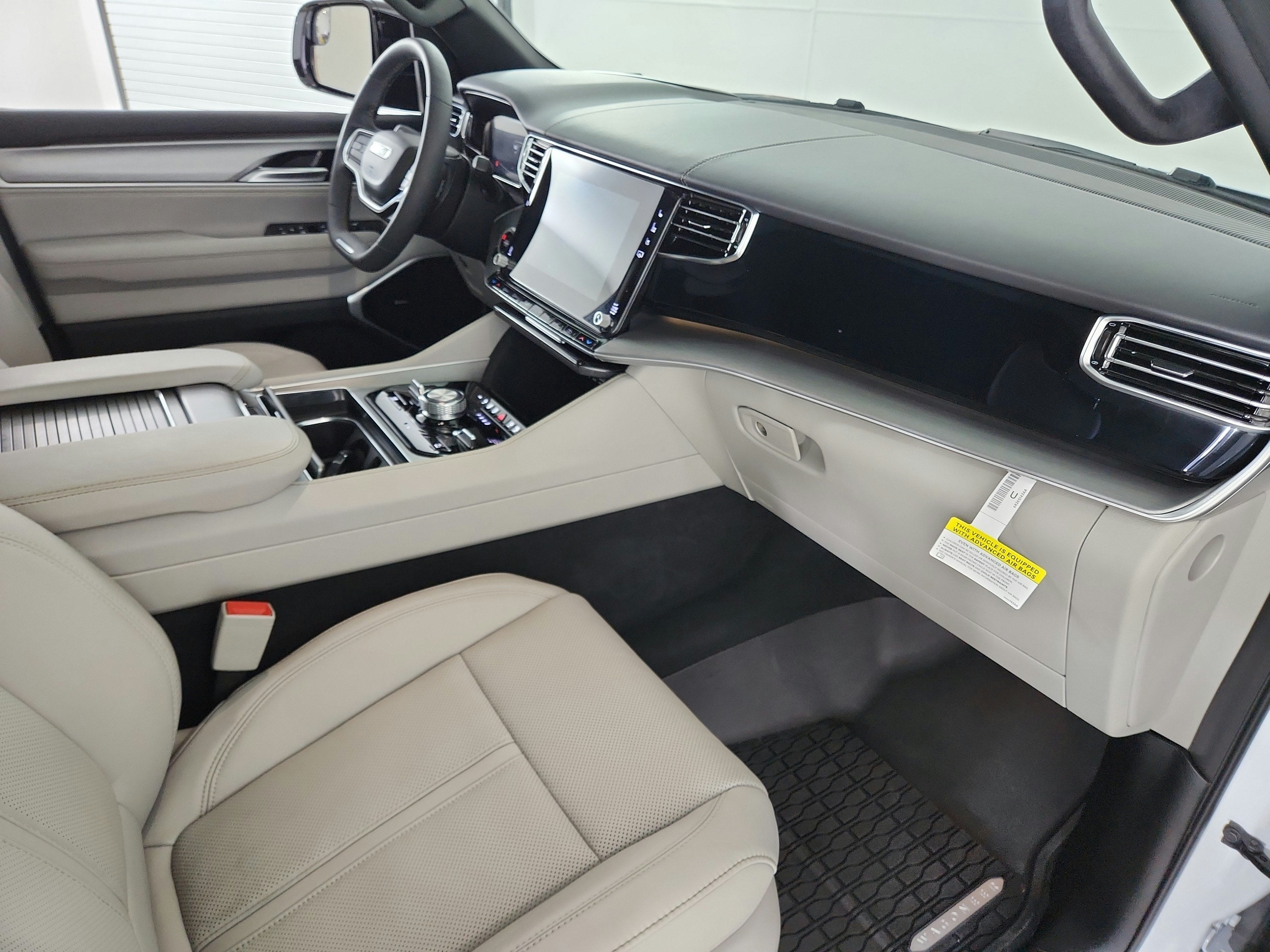 2025 Jeep Wagoneer L Series III 4x4