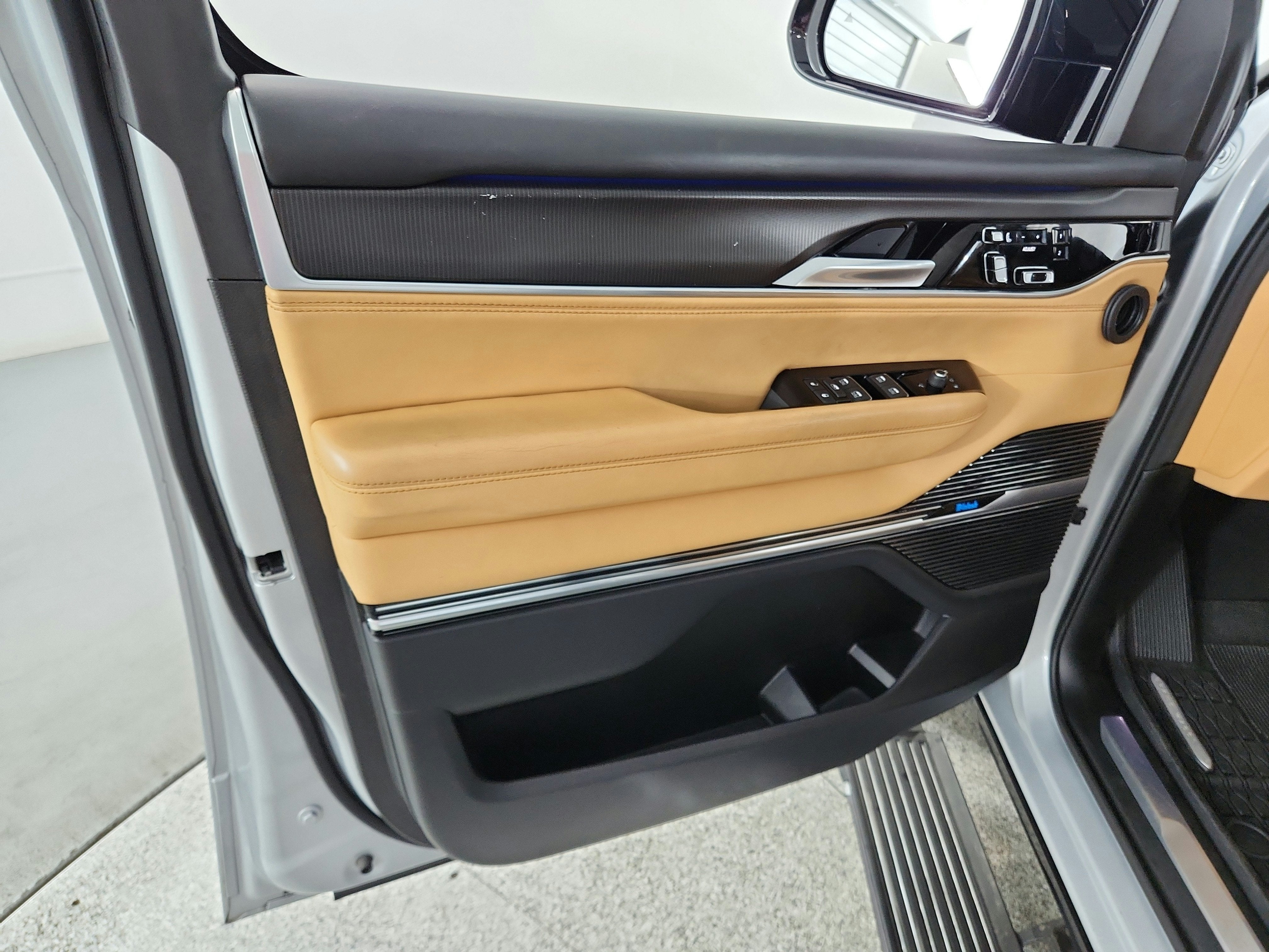 2025 Jeep Grand Wagoneer L Series III Obsidian 4x4