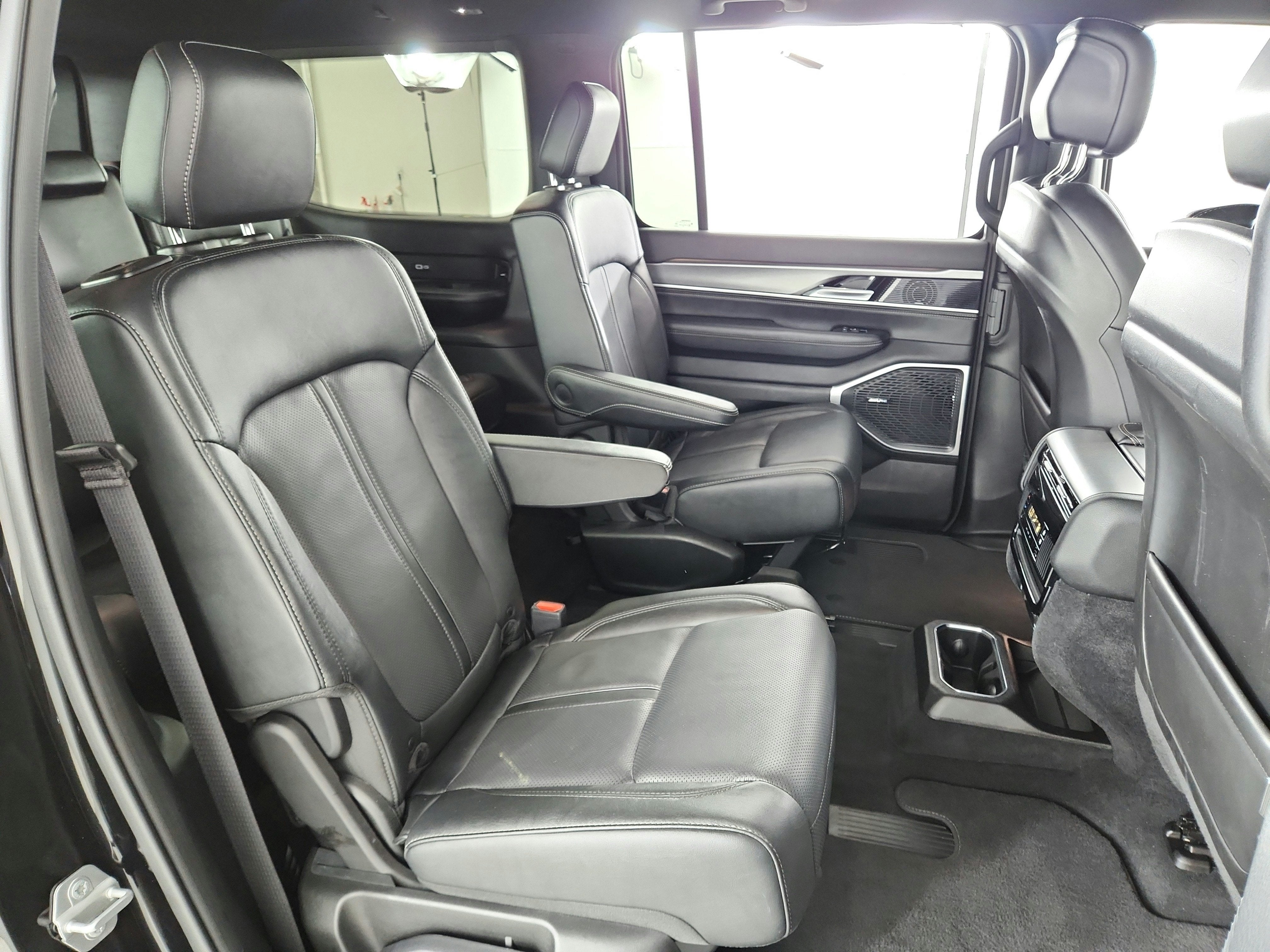2025 Jeep Wagoneer Carbide 4x4