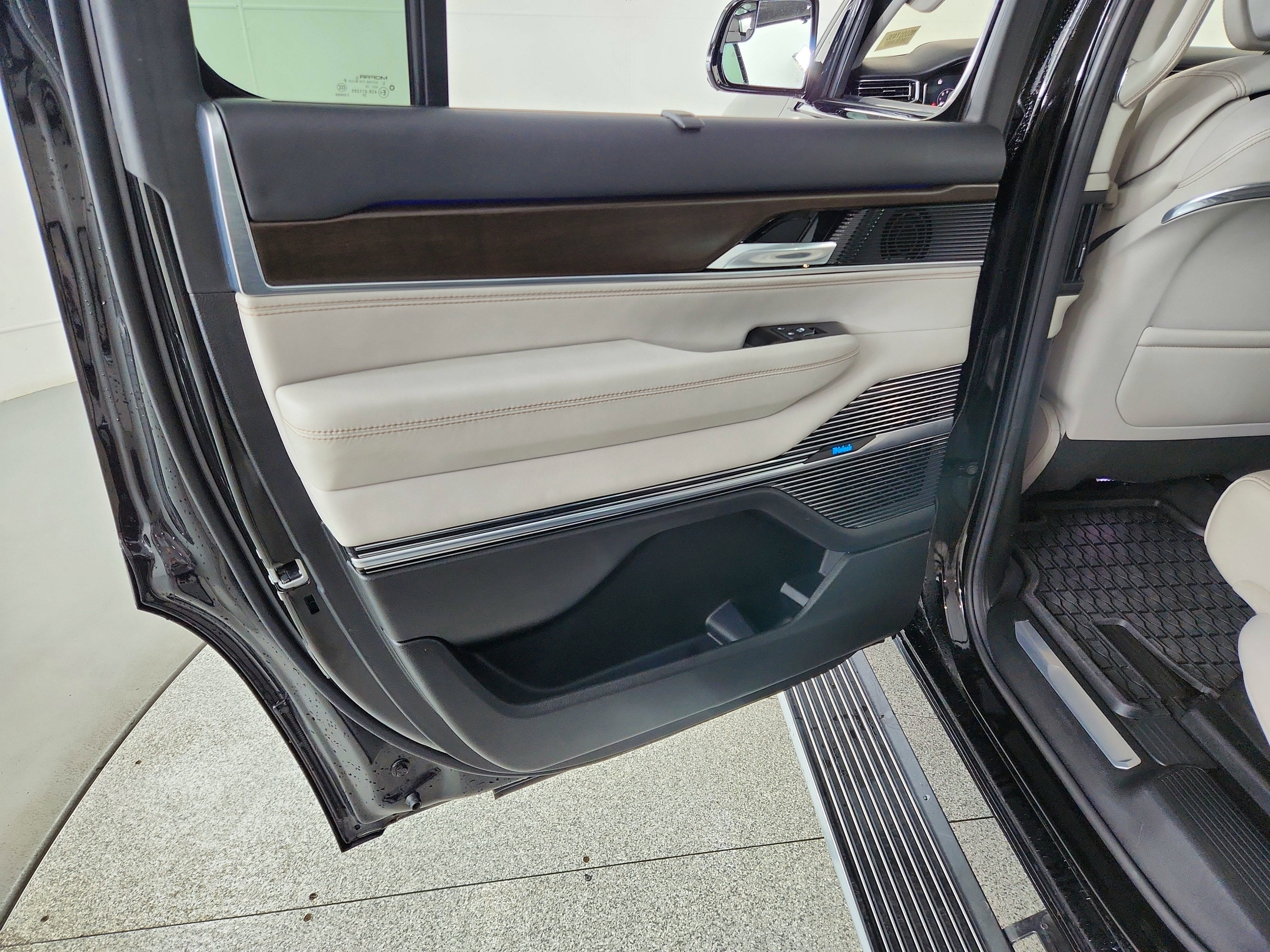 2022 Jeep Grand Wagoneer Series I 4x4