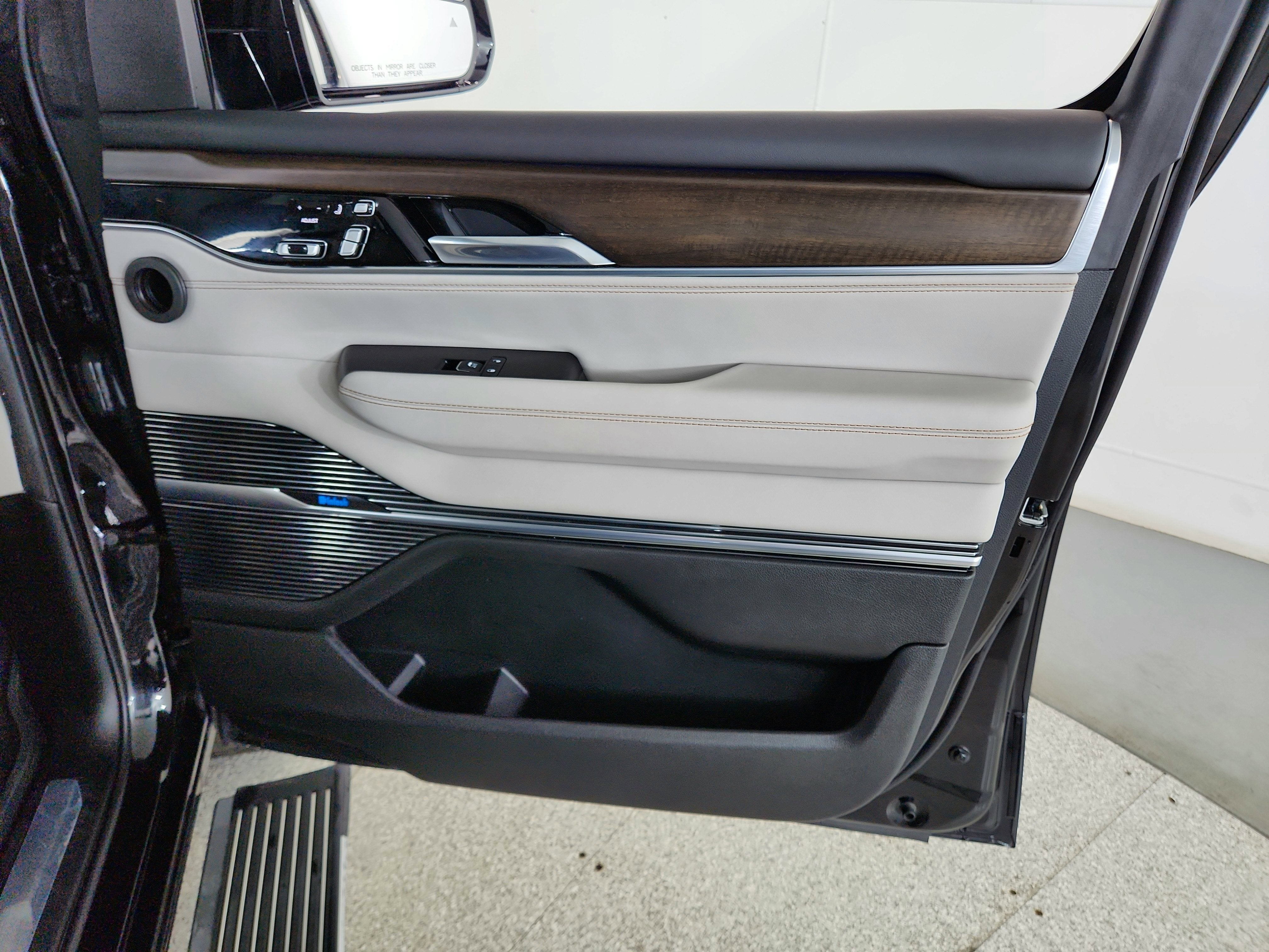 2022 Jeep Grand Wagoneer Series I 4x4