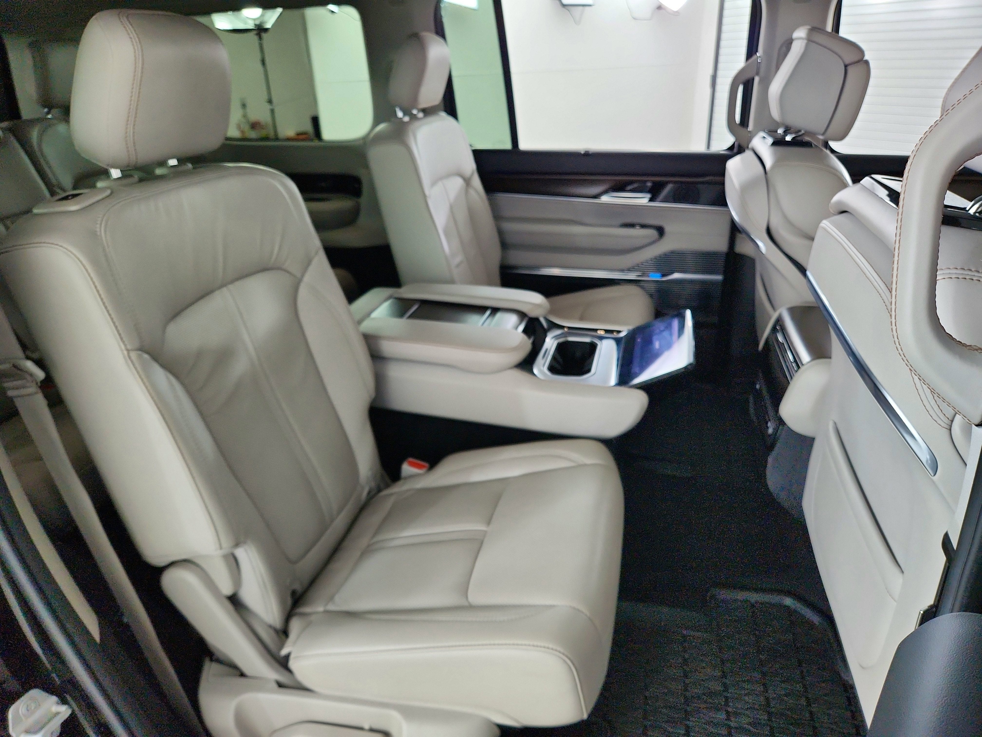 2022 Jeep Grand Wagoneer Series I 4x4