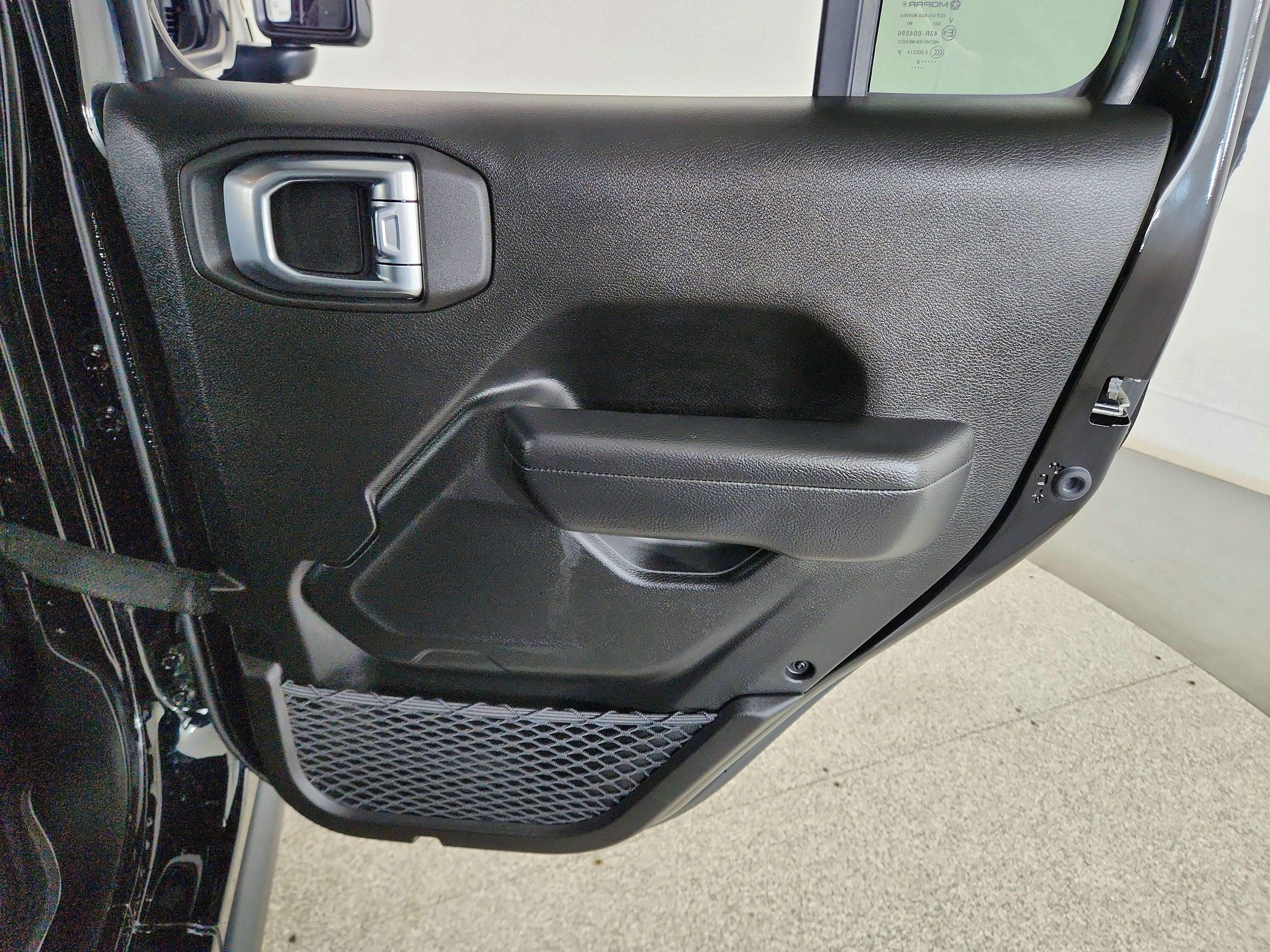 2024 Jeep Gladiator Nighthawk