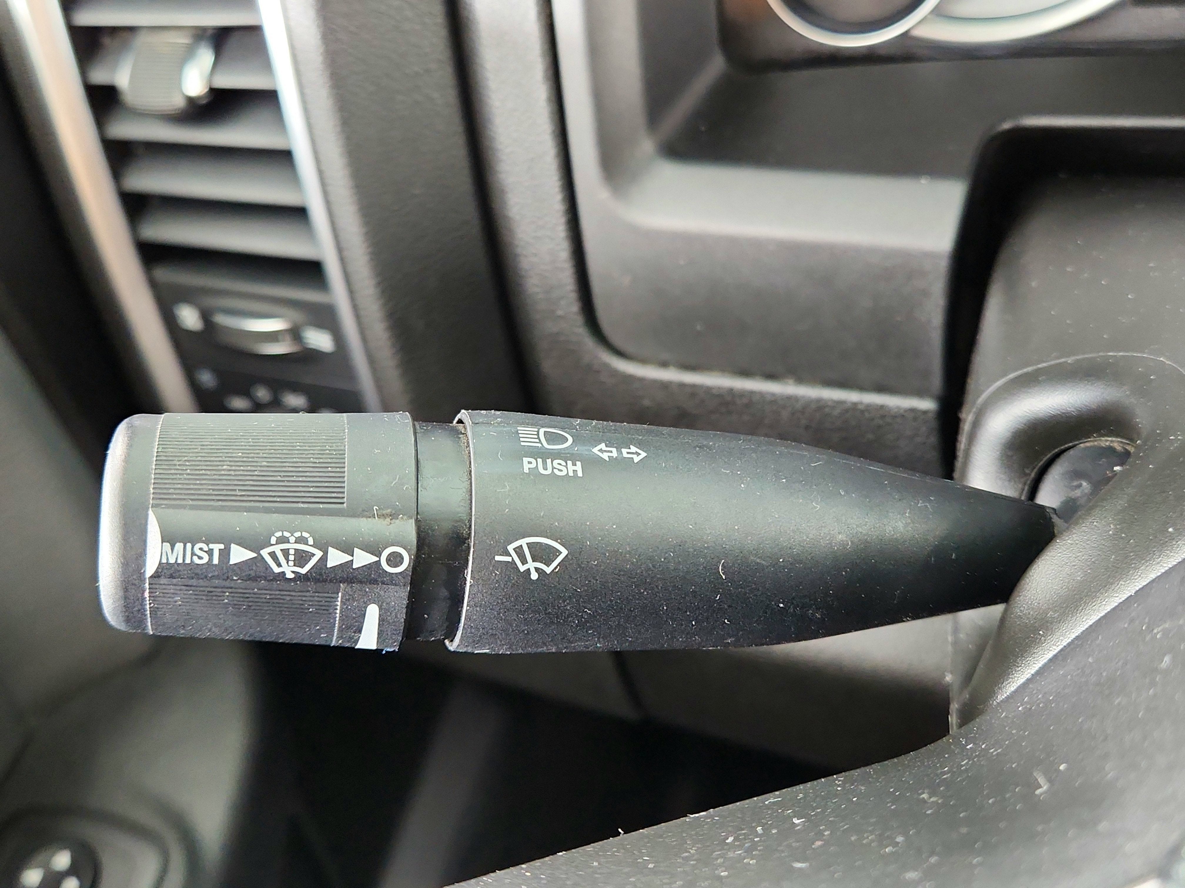 2023 RAM 1500 Classic SLT Crew Cab 4x4 5'7' Box