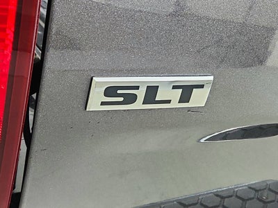 2023 RAM 1500 Classic SLT Crew Cab 4x4 5'7' Box