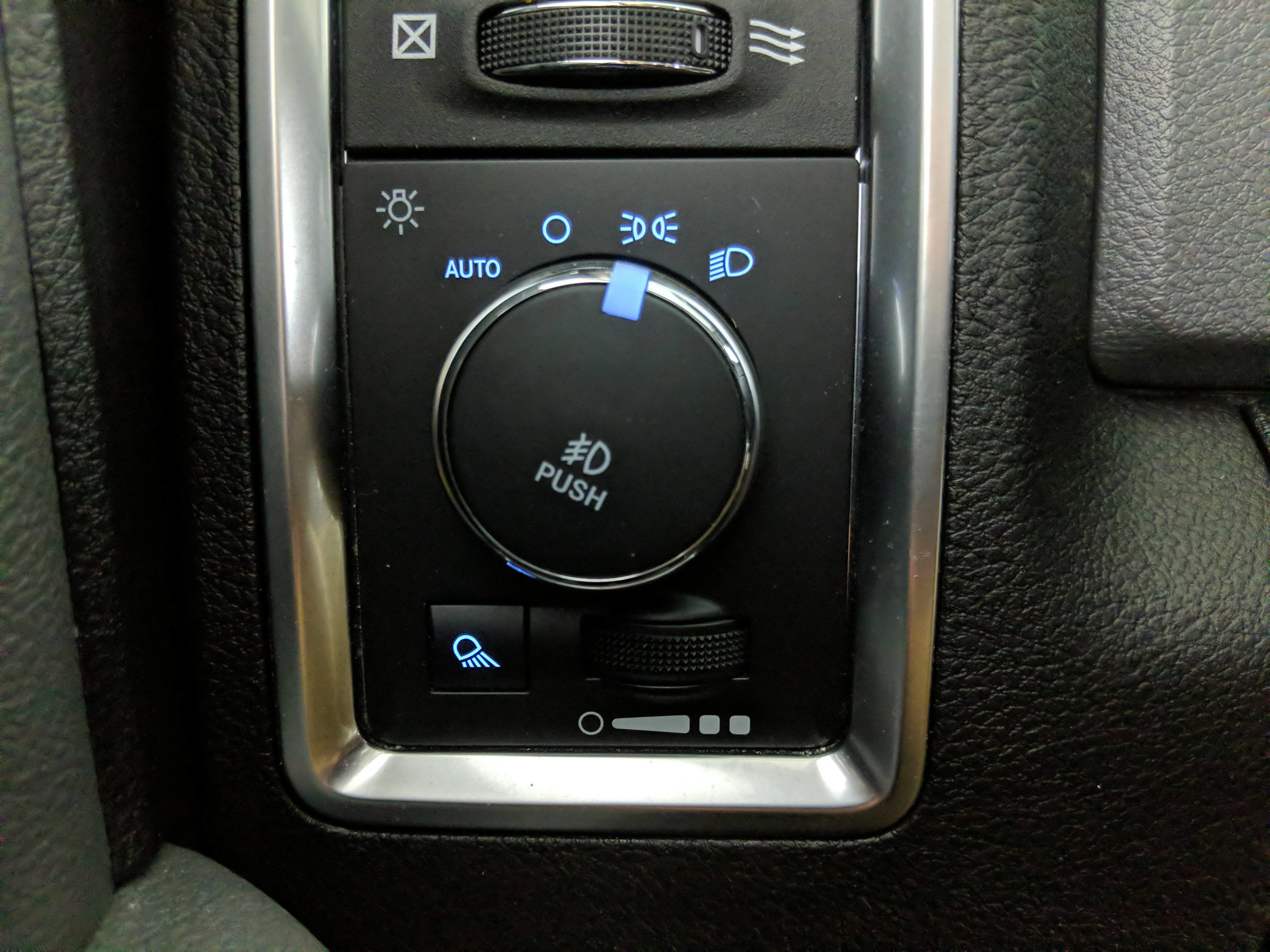 2019 RAM 1500 Classic Big Horn Crew Cab 4x4 5'7' Box