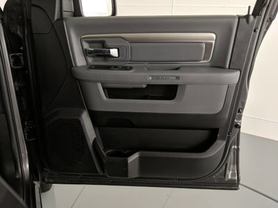 2019 RAM 1500 Classic Big Horn Crew Cab 4x4 5'7' Box