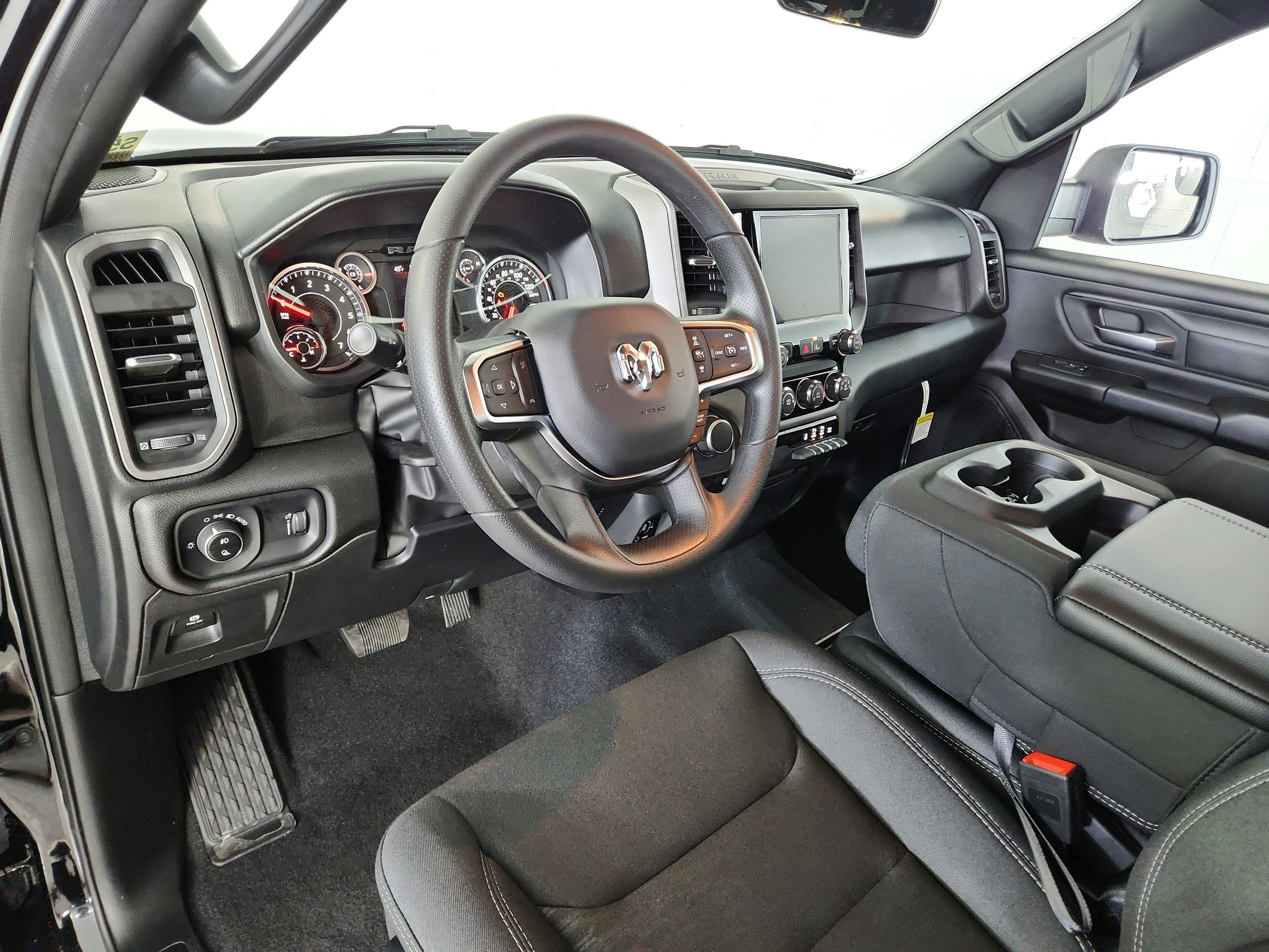 2025 RAM 1500 Tradesman Quad Cab 4x4 6'4' Box