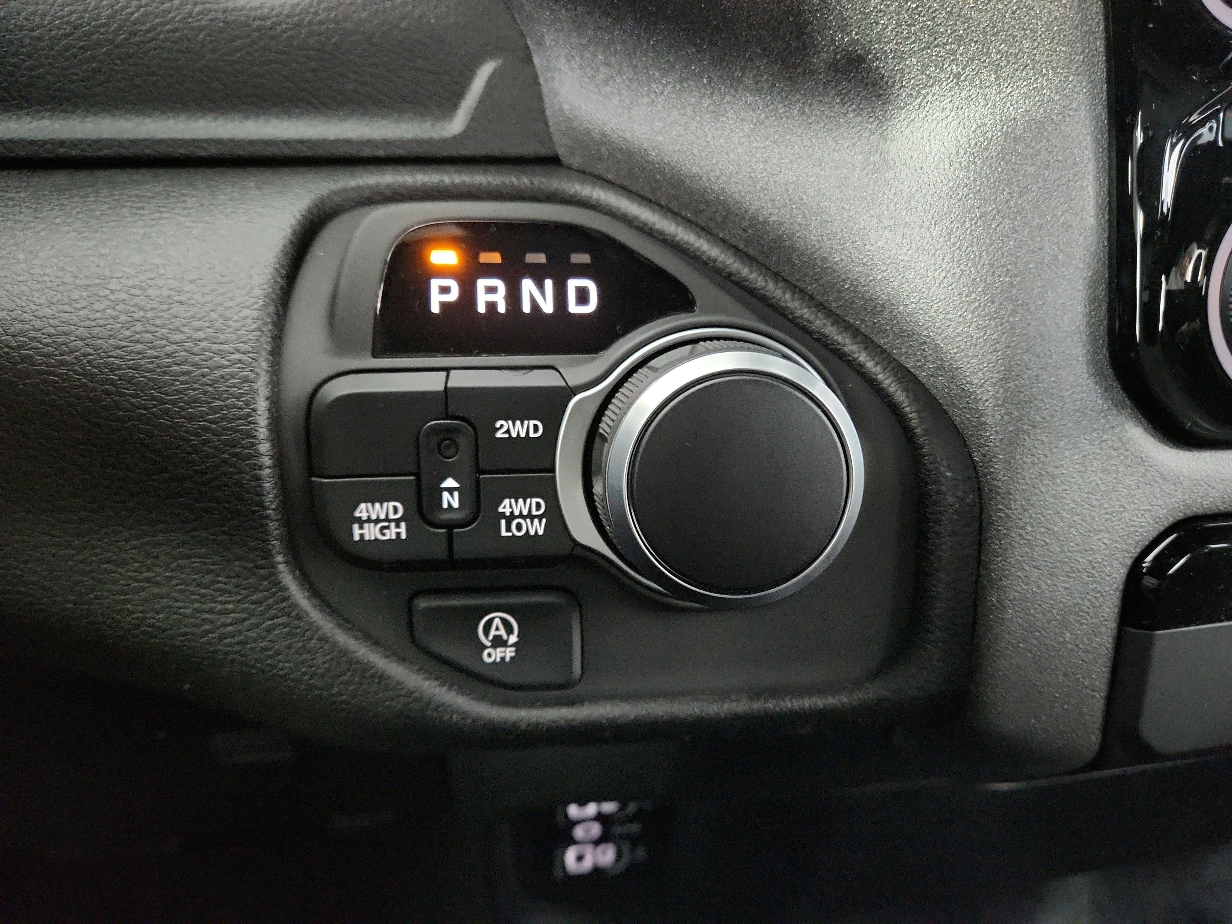 2025 RAM 1500 Tradesman Quad Cab 4x4 6'4' Box