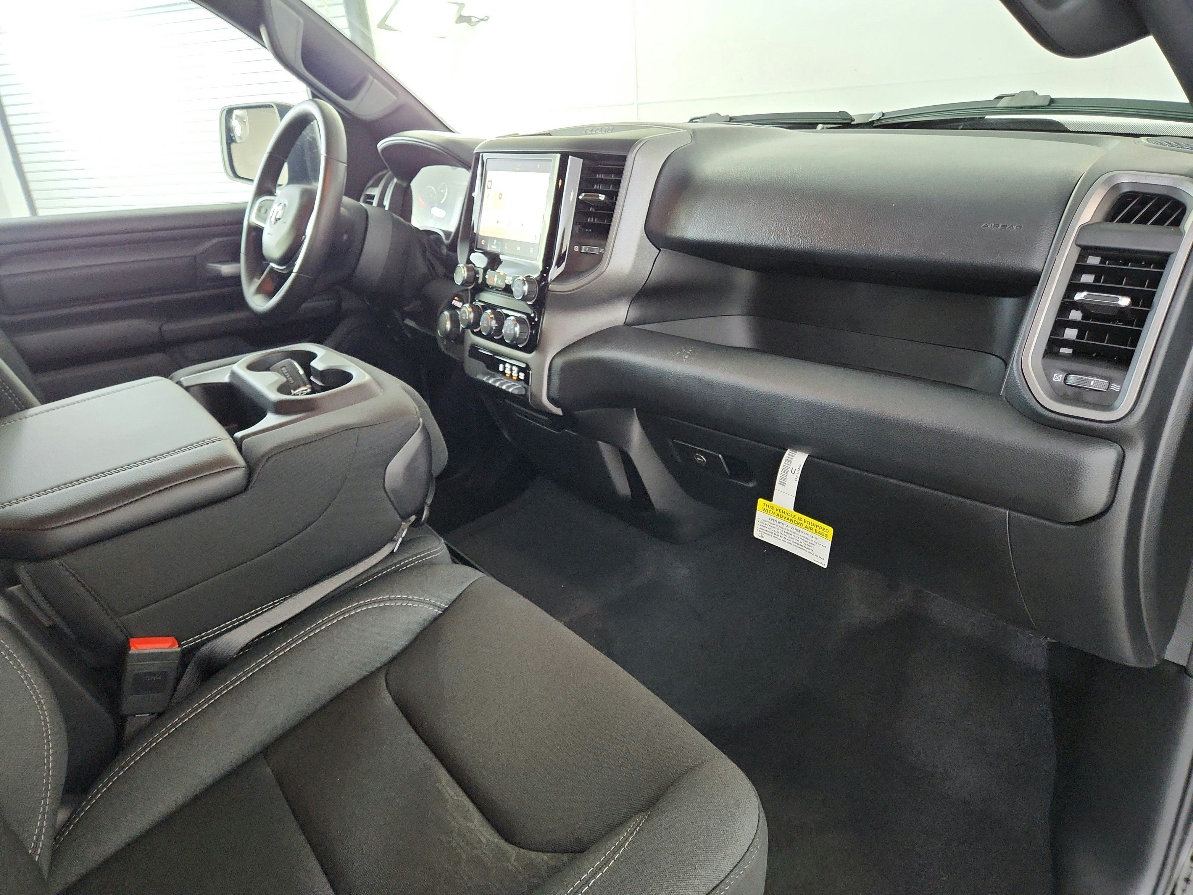 2025 RAM 1500 Tradesman Quad Cab 4x4 6'4' Box