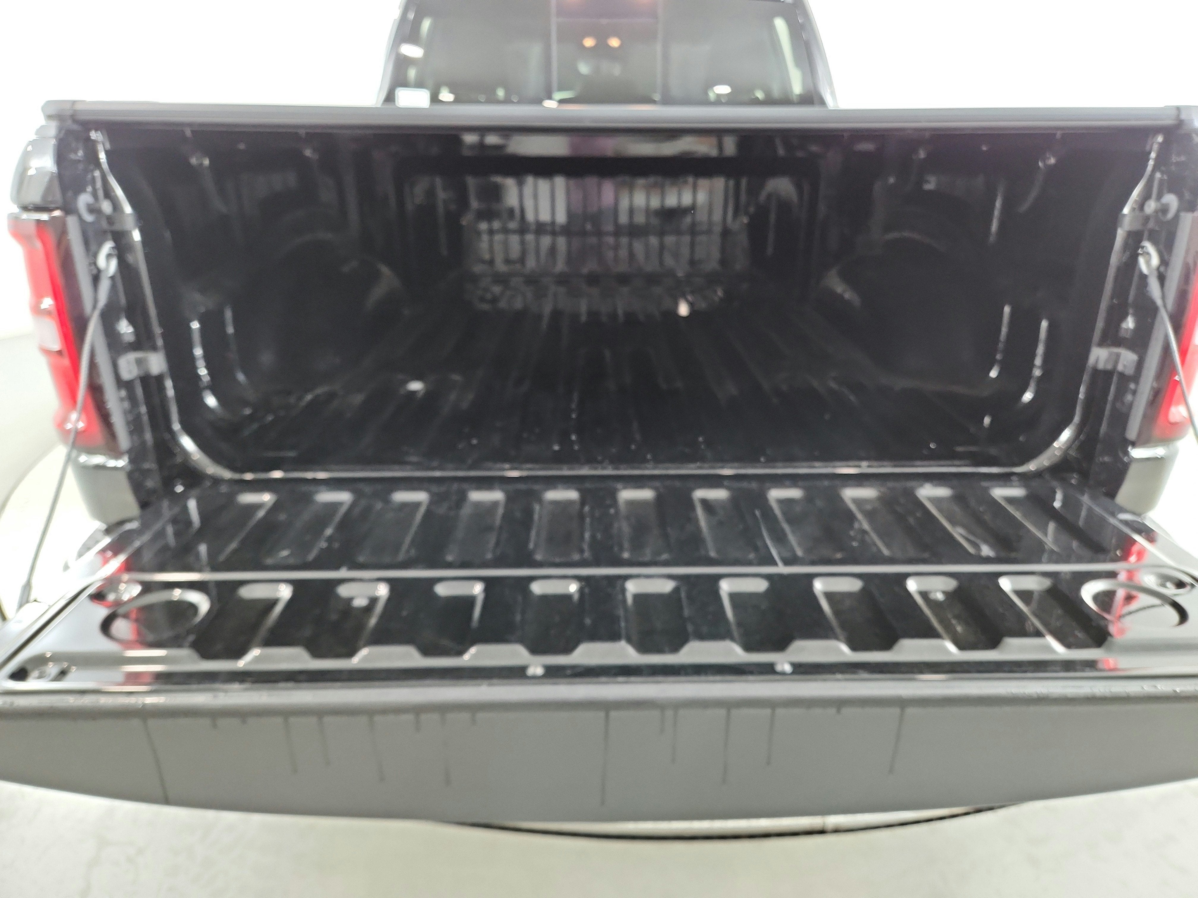 2025 RAM 1500 Tradesman Quad Cab 4x4 6'4' Box