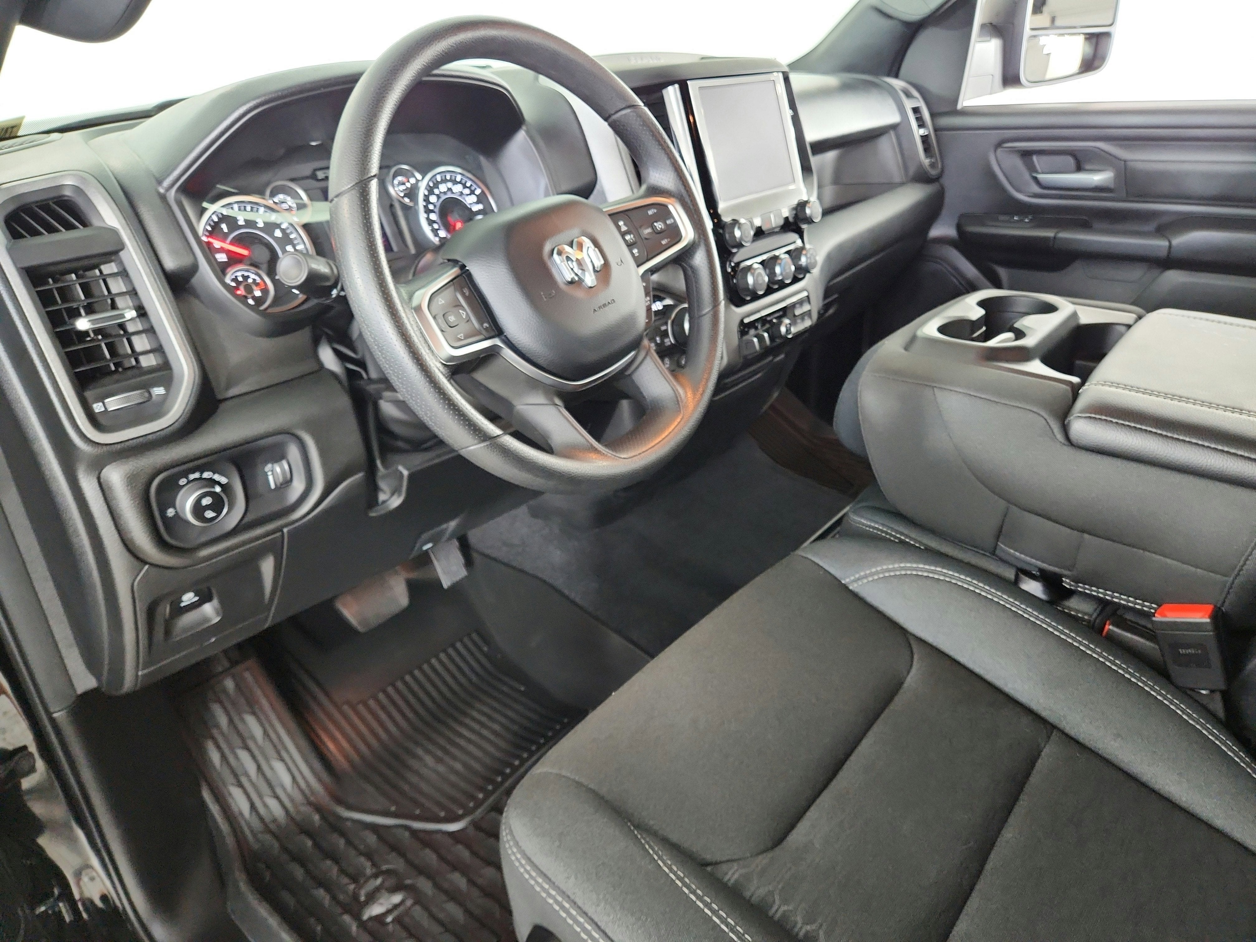 2026 RAM 1500 Tradesman Quad Cab 4x4 6'4' Box
