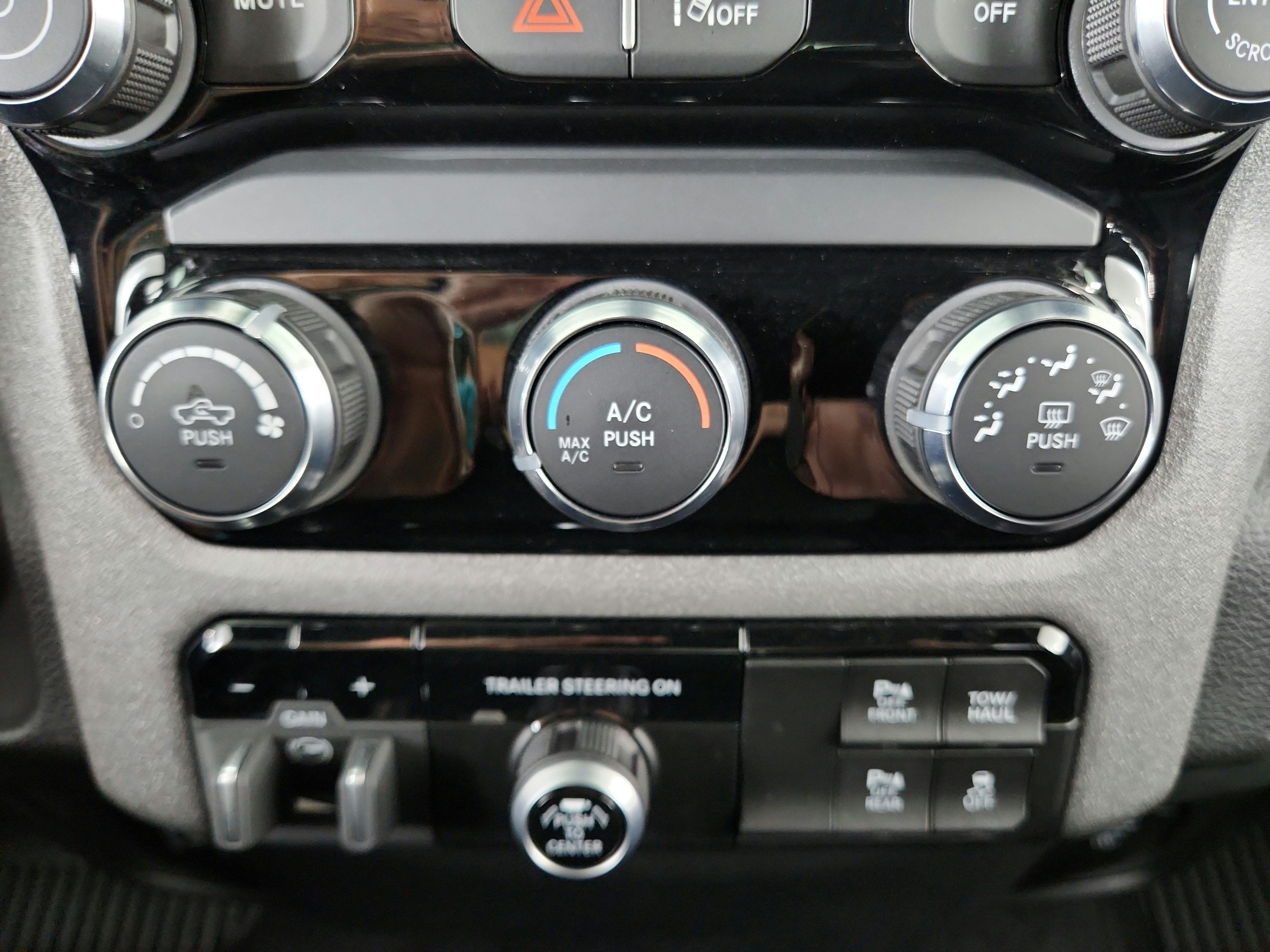 2026 RAM 1500 Tradesman Quad Cab 4x4 6'4' Box