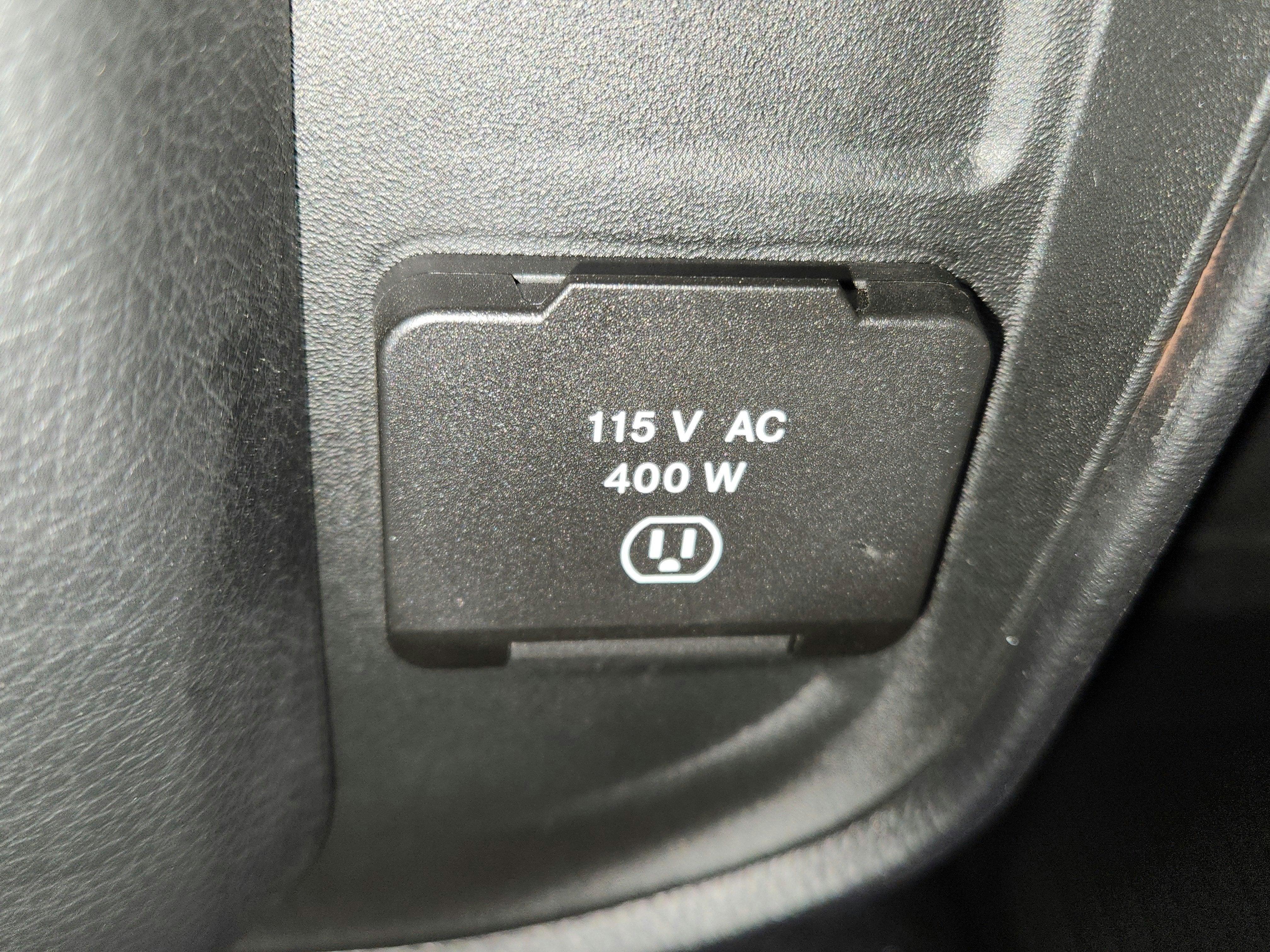 2026 RAM 1500 Tradesman Quad Cab 4x4 6'4' Box