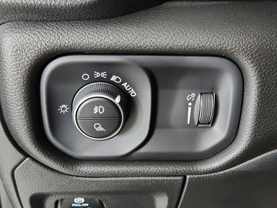 2026 RAM 1500 Tradesman Quad Cab 4x4 6'4' Box