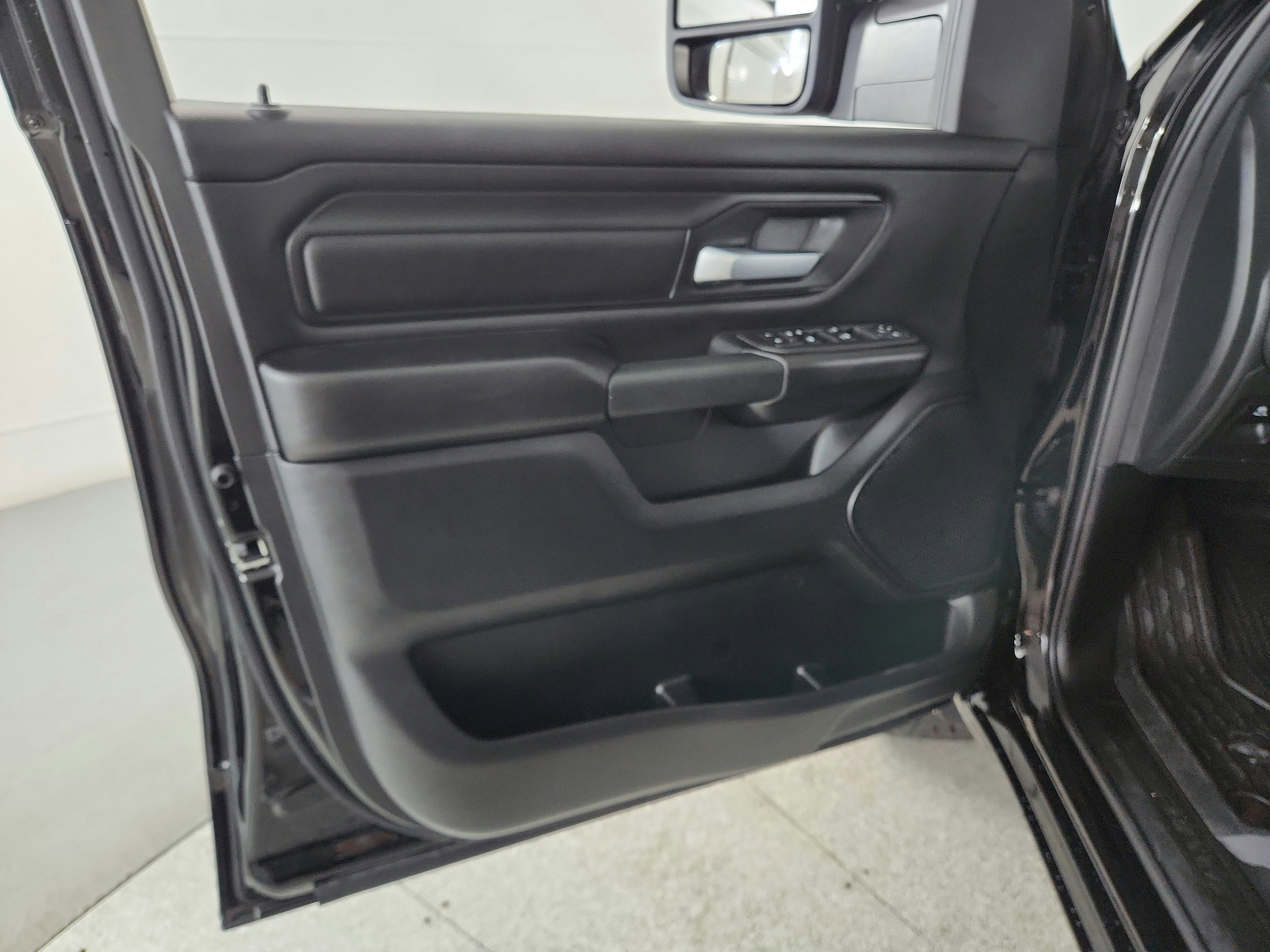 2026 RAM 1500 Tradesman Quad Cab 4x4 6'4' Box