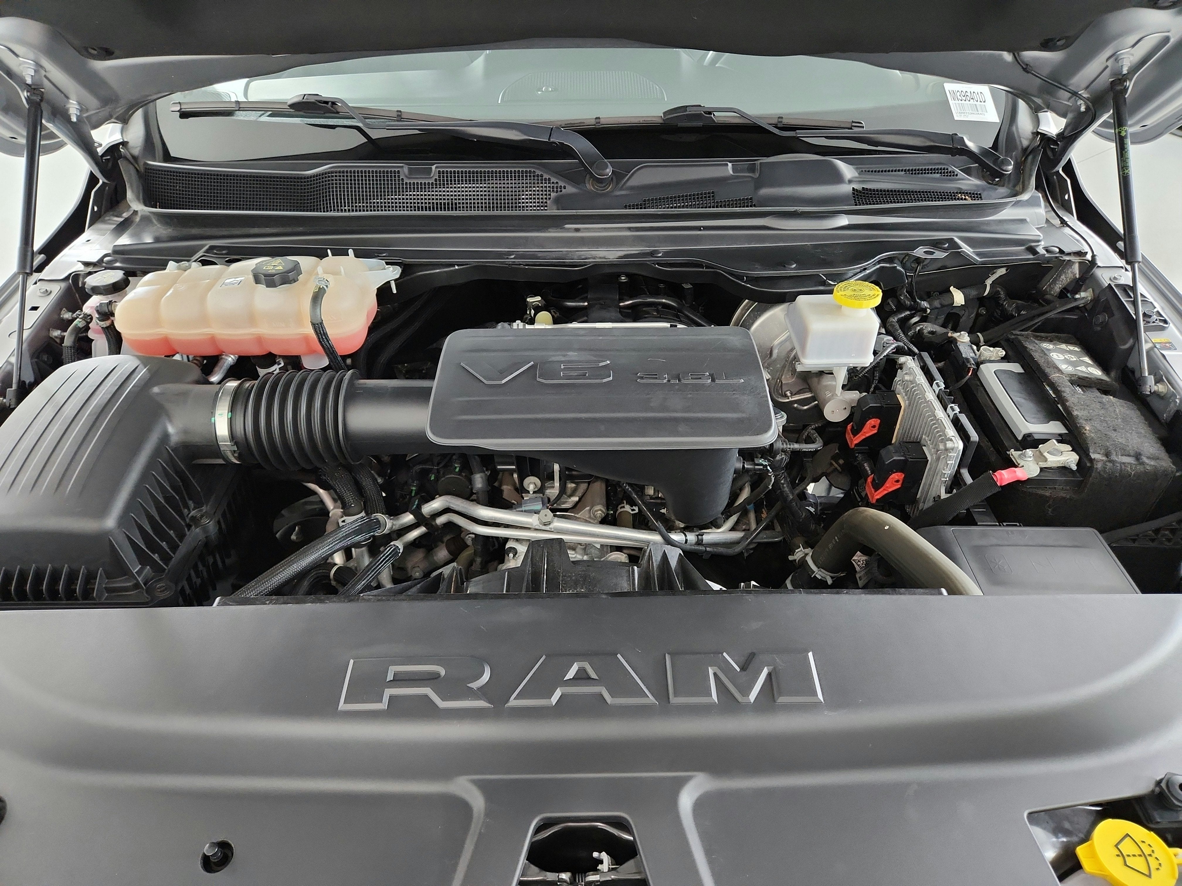 2022 RAM 1500 Big Horn Crew Cab 4x4 5'7' Box