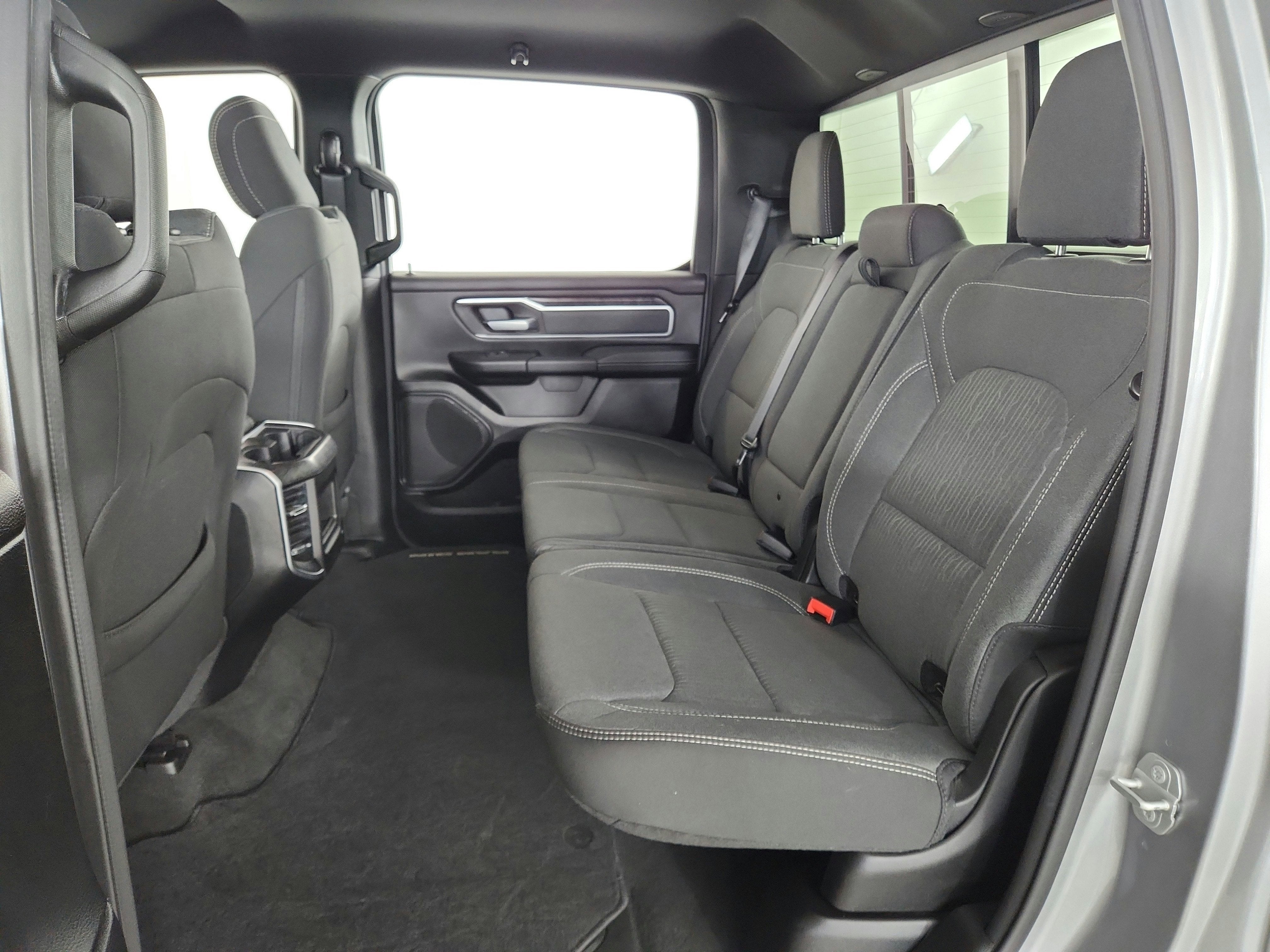 2022 RAM 1500 Big Horn Crew Cab 4x4 5'7' Box
