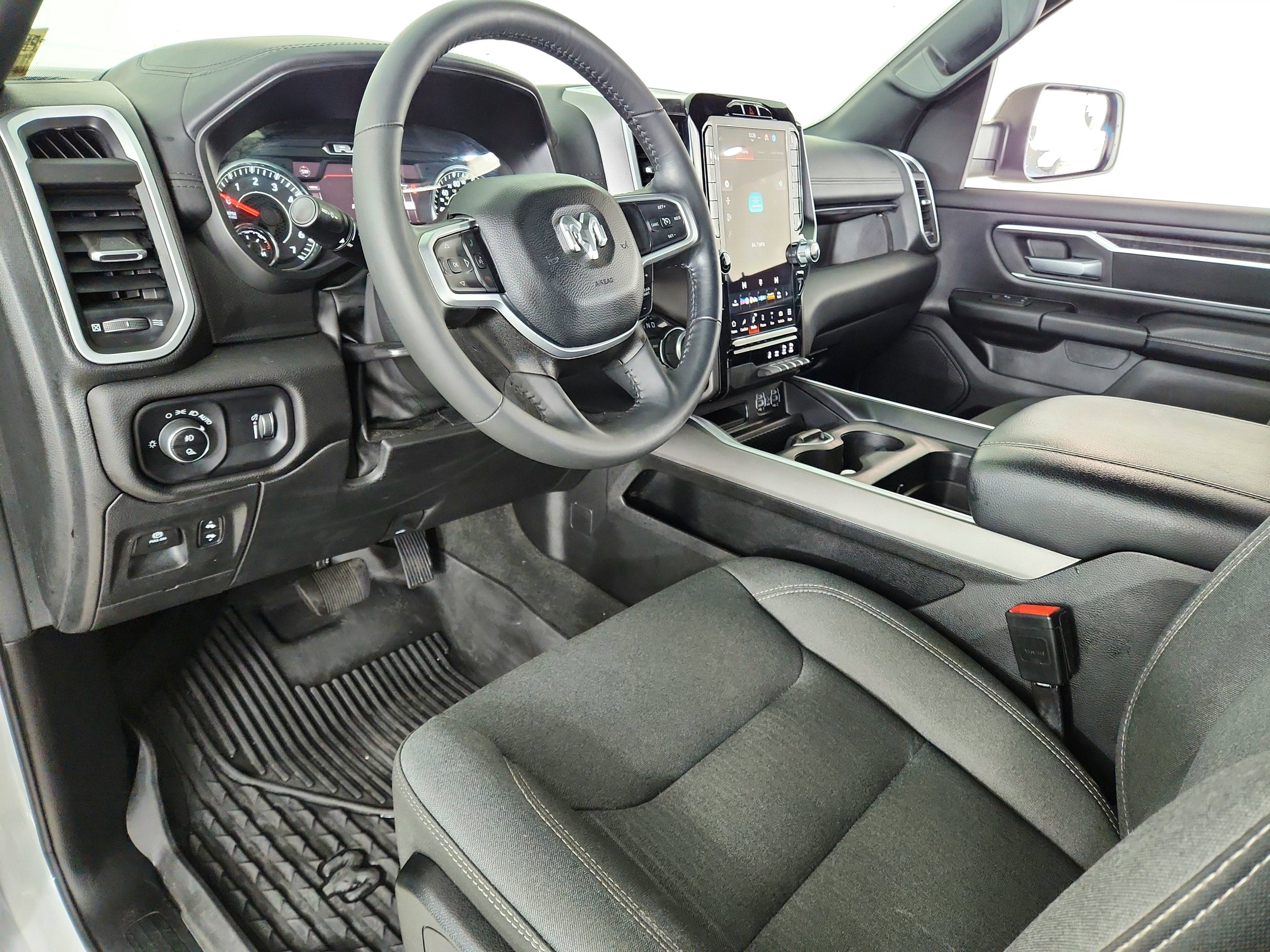 2023 RAM 1500 Big Horn Crew Cab 4x4 5'7' Box