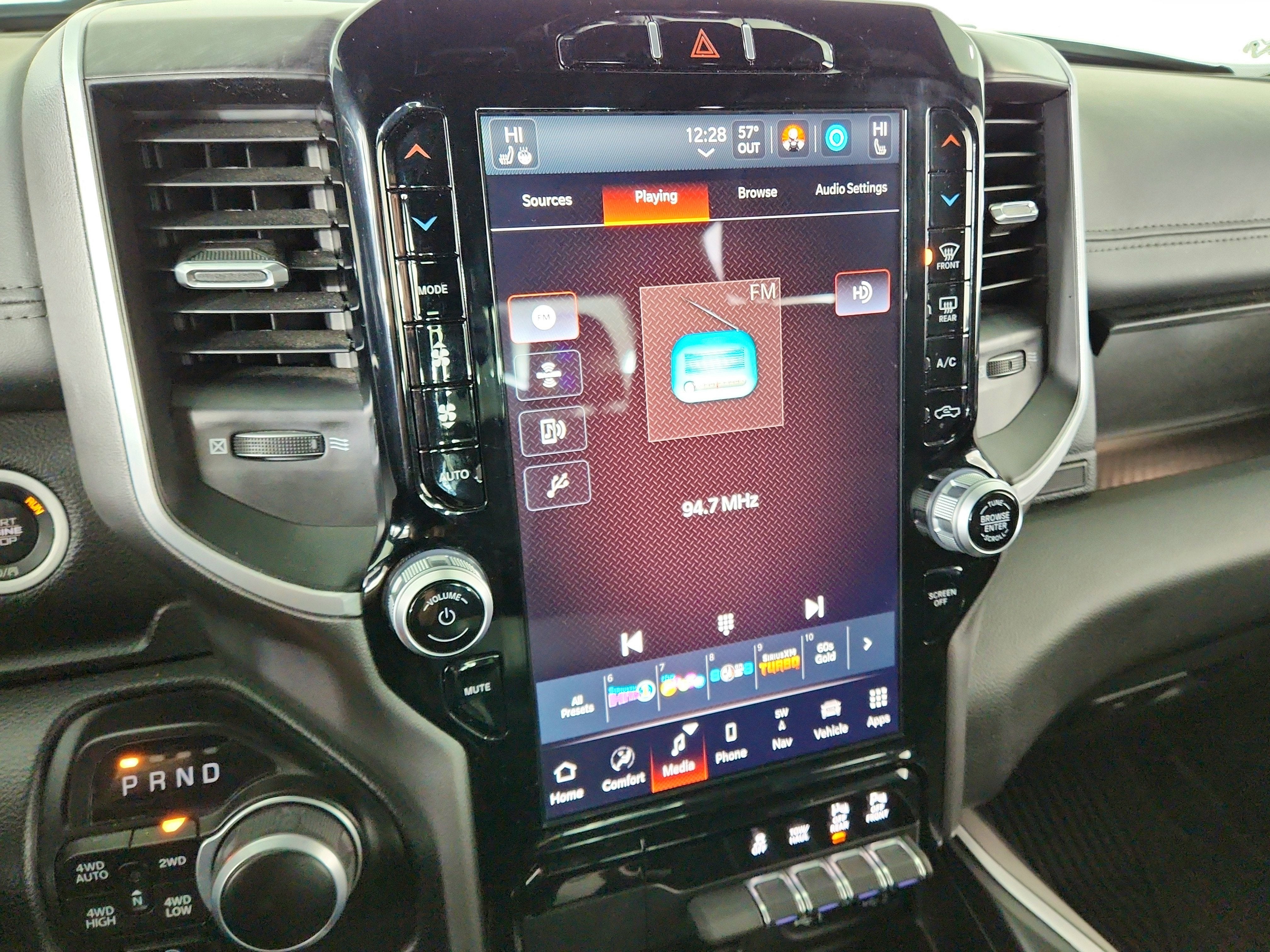 2023 RAM 1500 Big Horn Crew Cab 4x4 5'7' Box