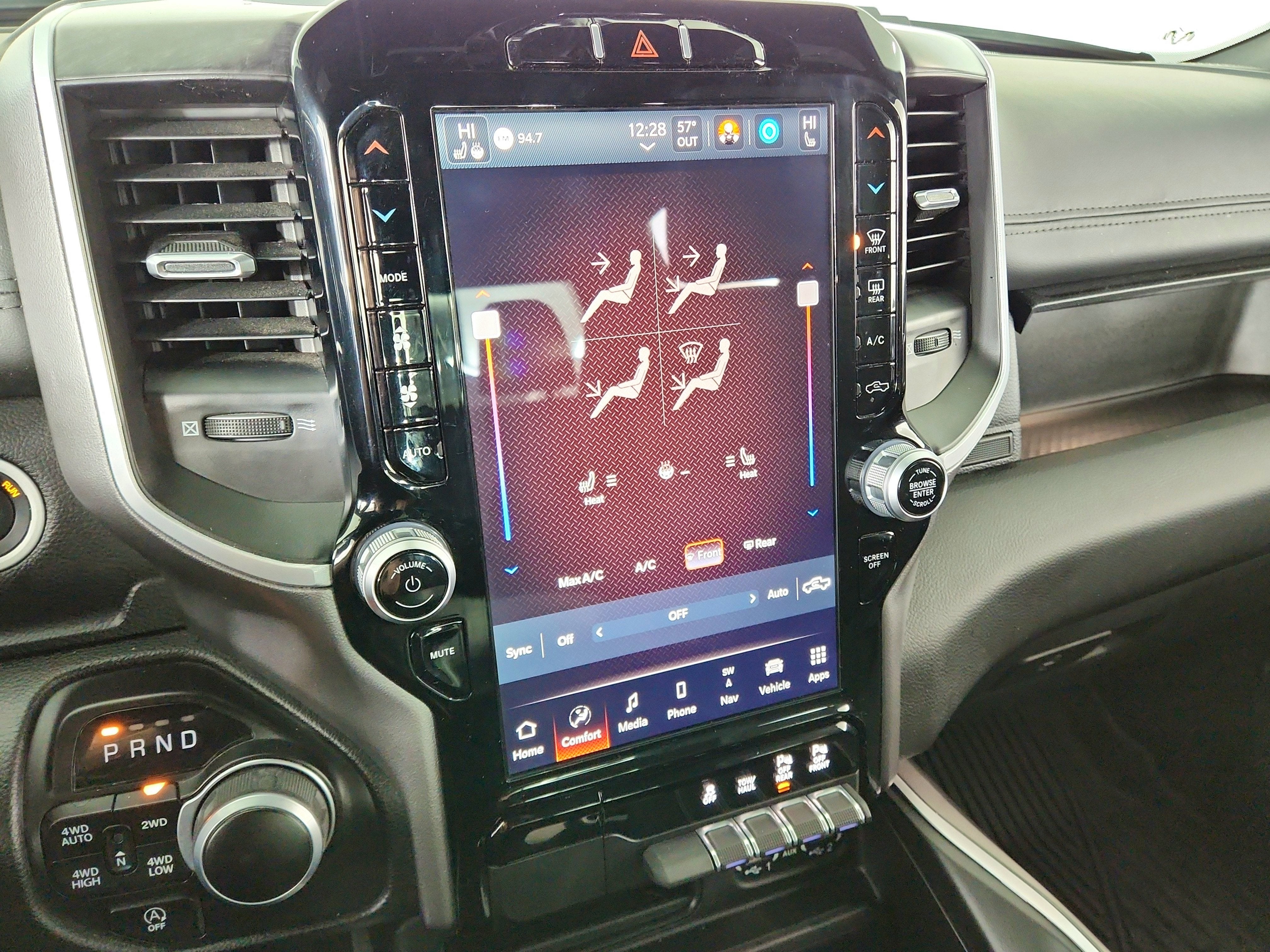 2023 RAM 1500 Big Horn Crew Cab 4x4 5'7' Box