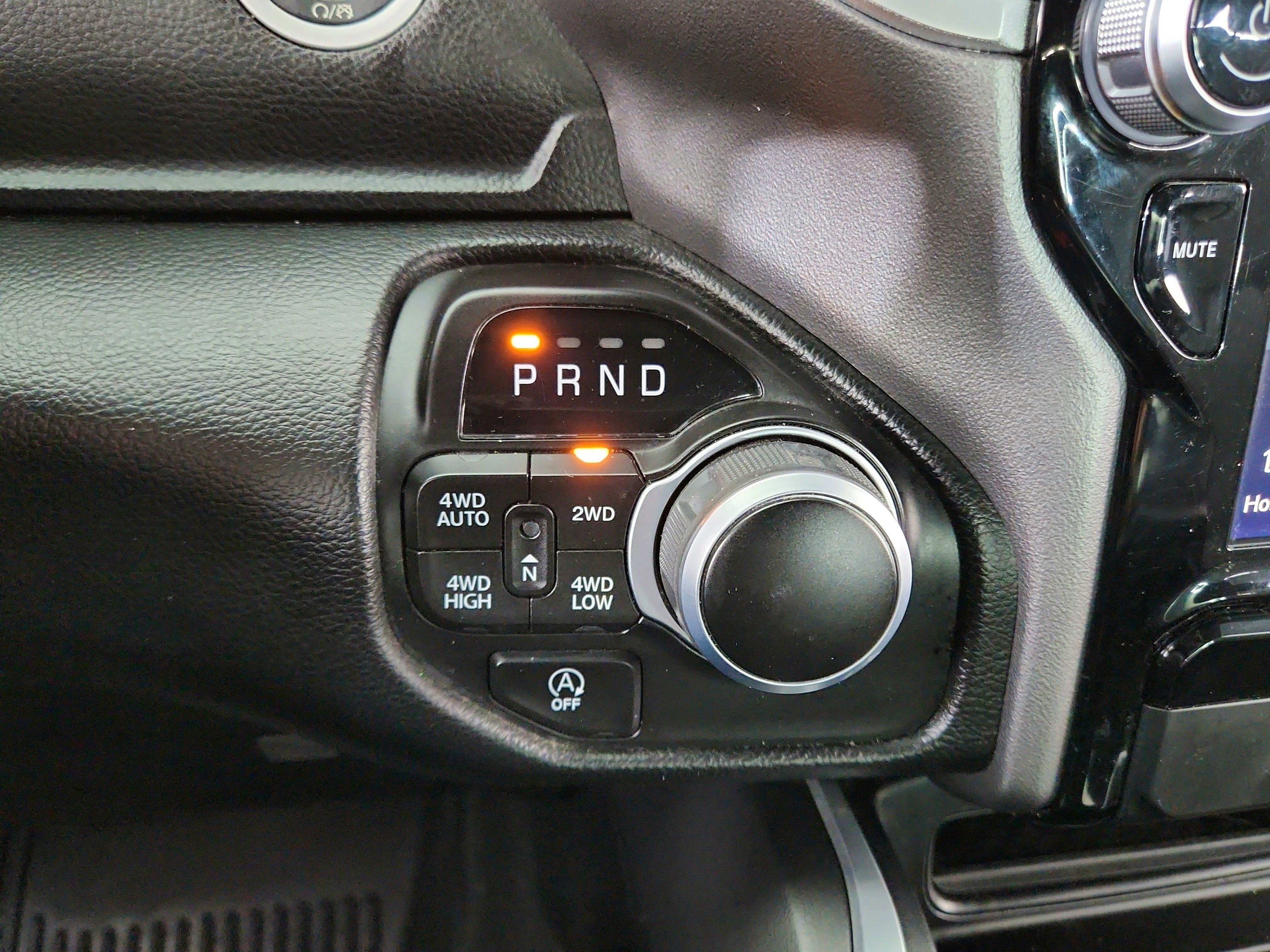 2023 RAM 1500 Big Horn Crew Cab 4x4 5'7' Box