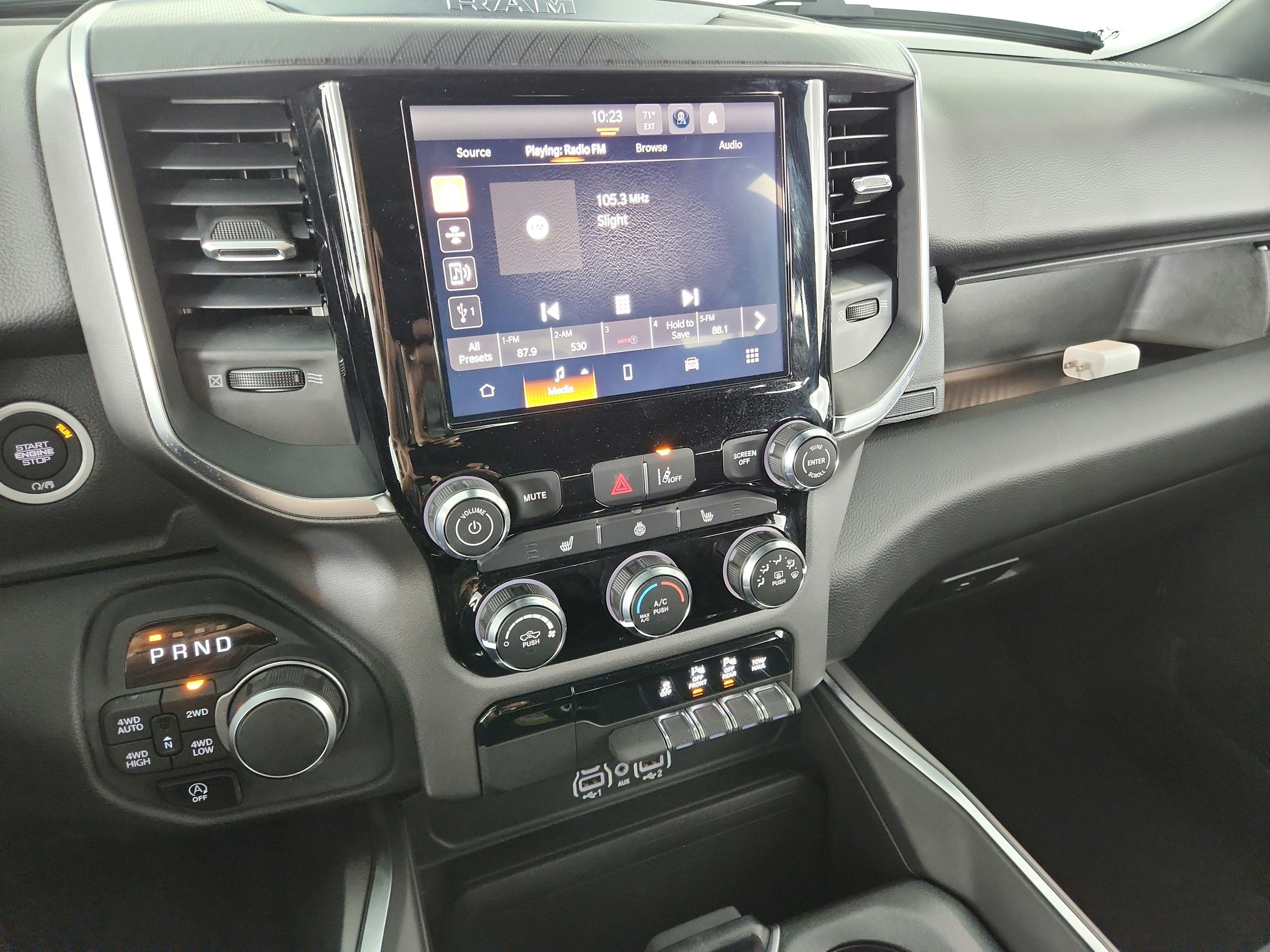 2025 RAM 1500 Big Horn Crew Cab 4x4 5'7' Box