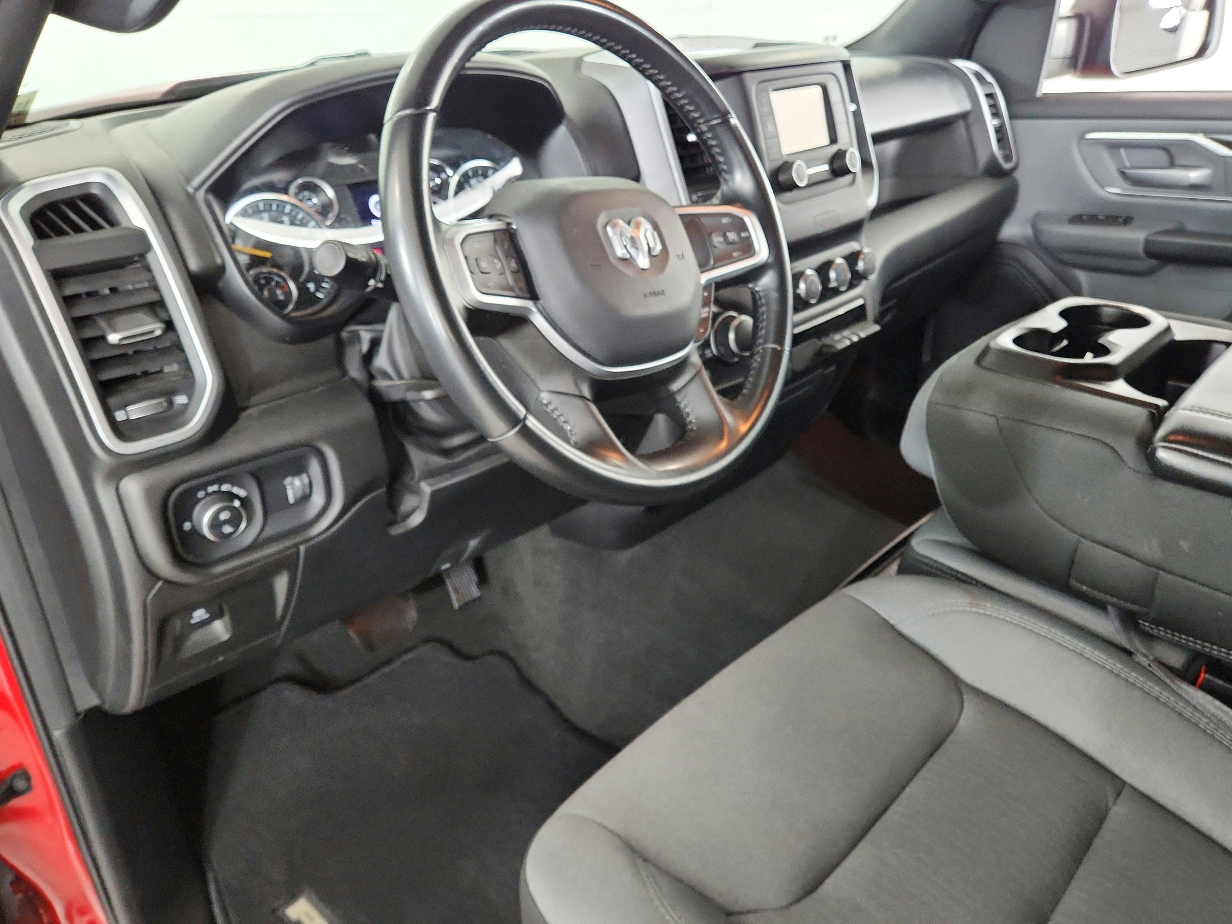 2022 RAM 1500 Big Horn Crew Cab 4x4 5'7' Box