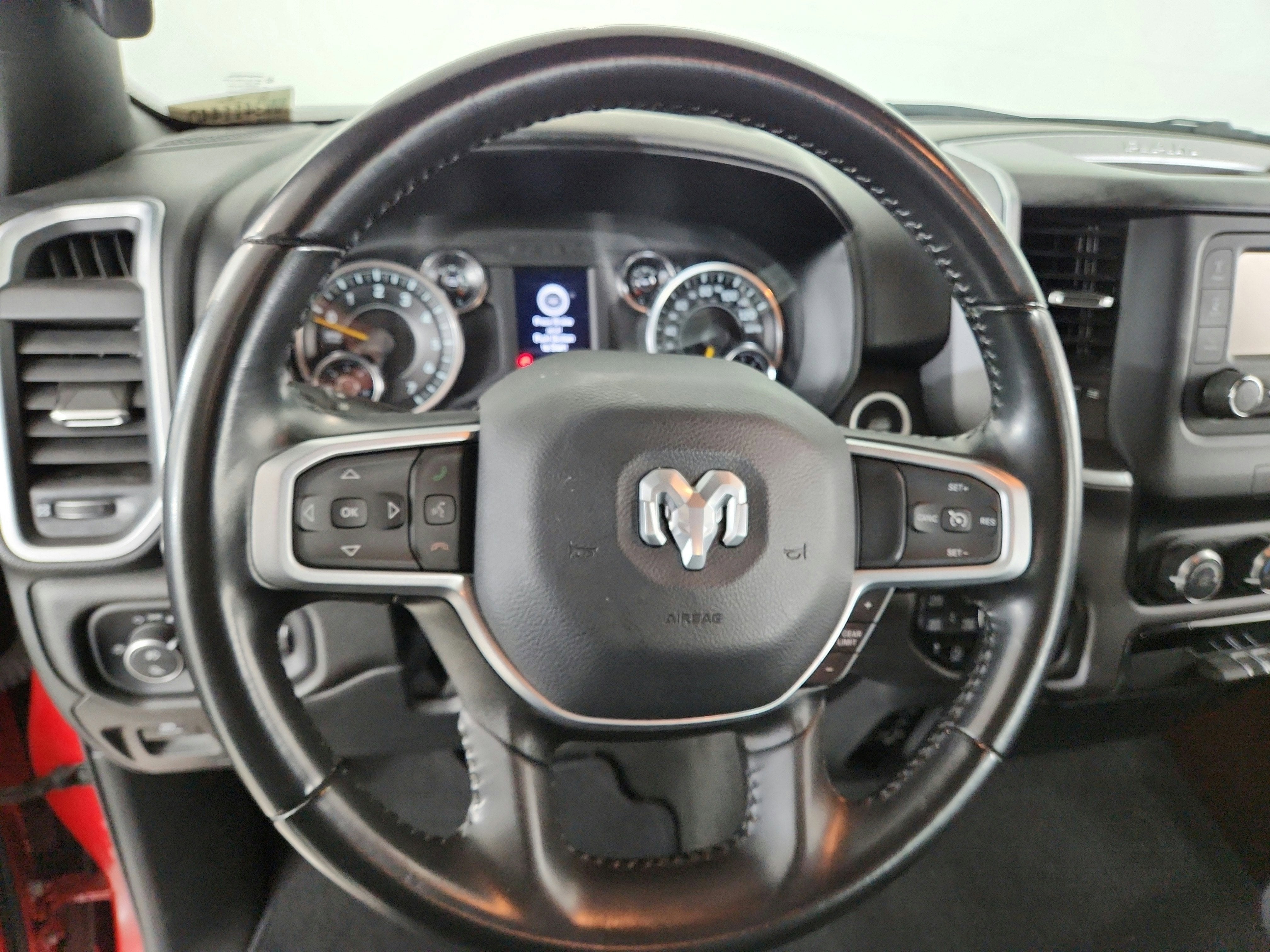 2022 RAM 1500 Big Horn Crew Cab 4x4 5'7' Box