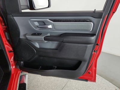 2022 RAM 1500 Big Horn Crew Cab 4x4 5'7' Box