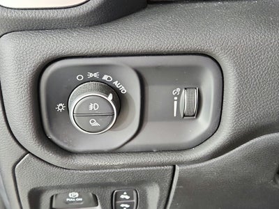 2024 RAM 1500 Big Horn Crew Cab 4x4 5'7' Box