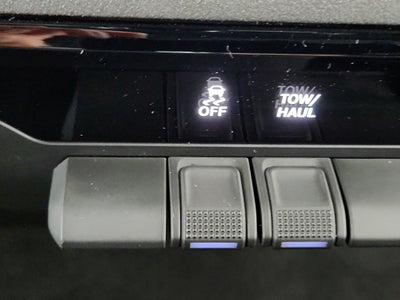 2023 RAM 1500 Tradesman Crew Cab 4x4 5'7' Box