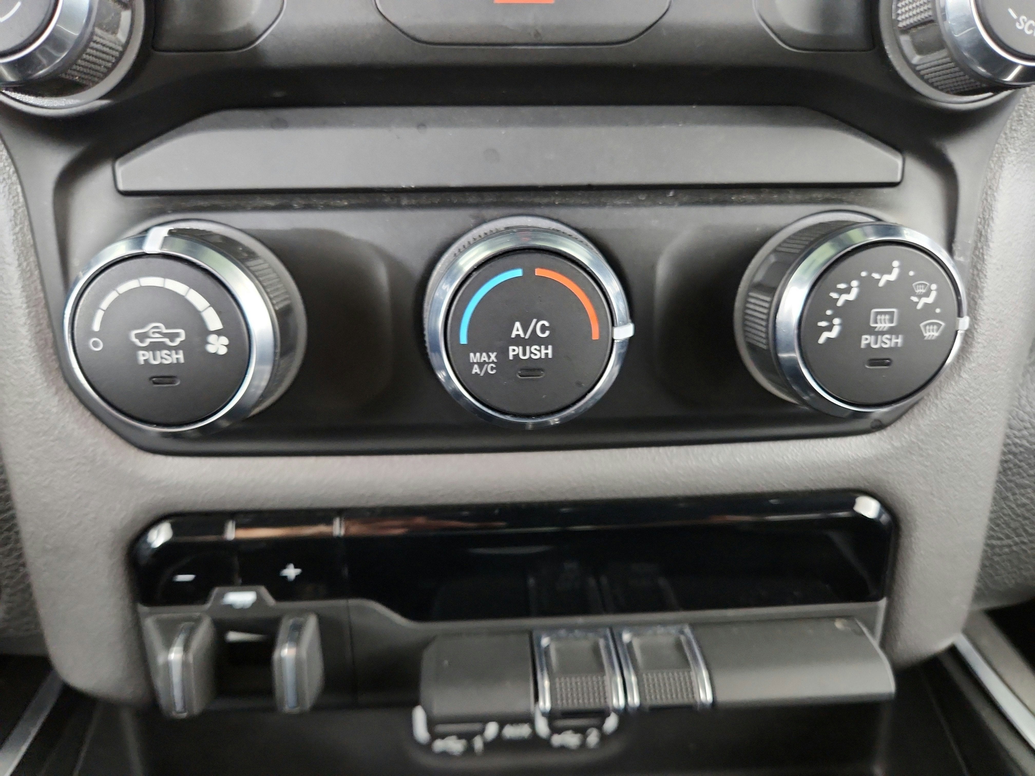 2021 RAM 1500 Big Horn Quad Cab 4x4 6'4' Box