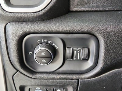 2025 RAM 1500 Big Horn Crew Cab 4x4 5'7' Box